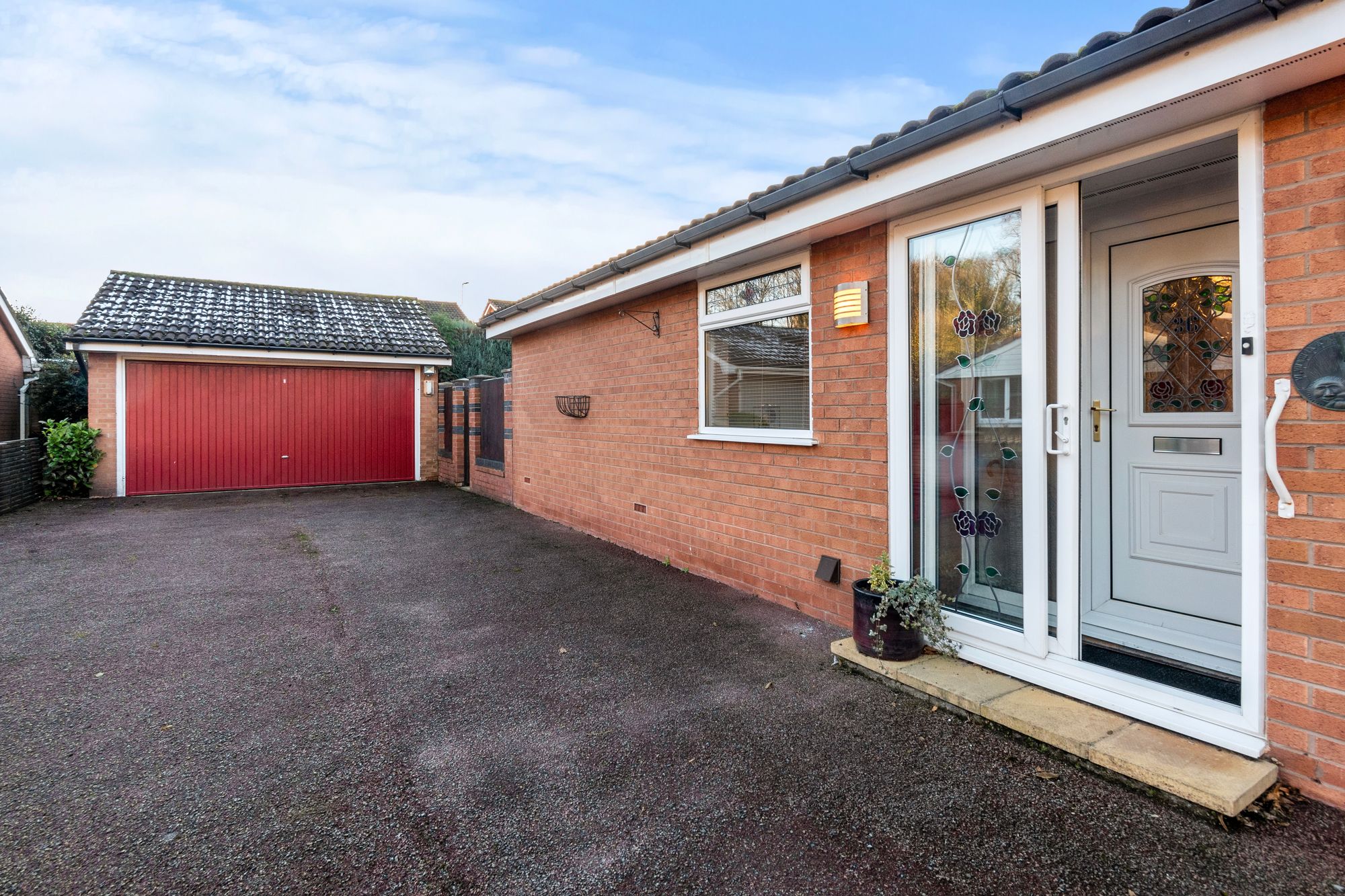 Solway Close, Fearnhead, WA2