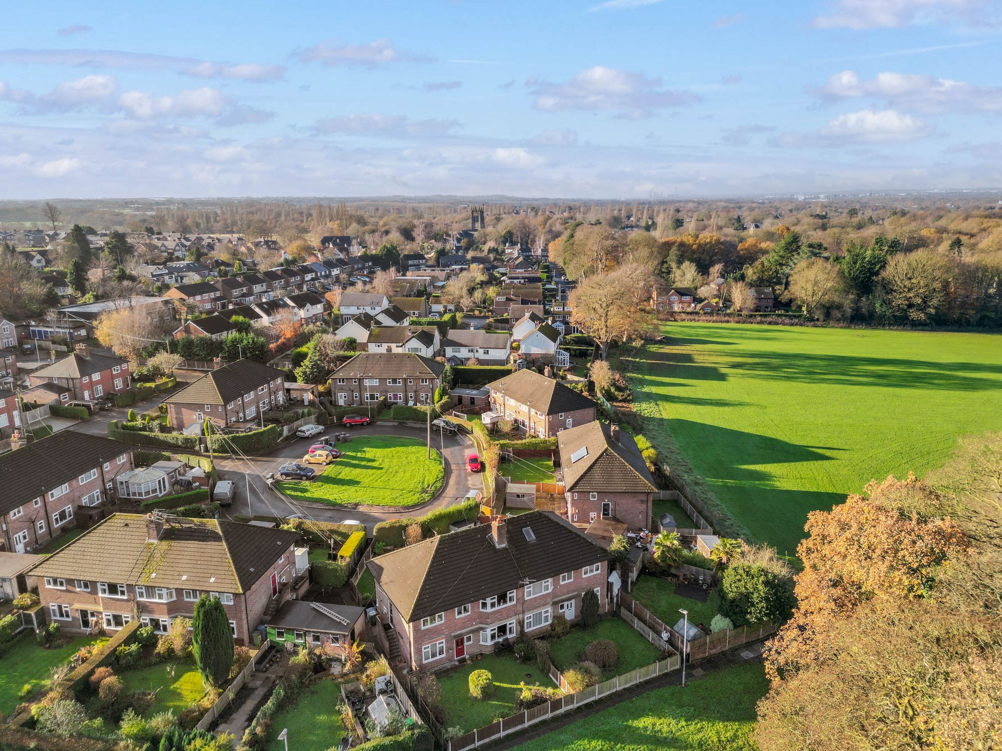 The Crescent, Lymm, WA13