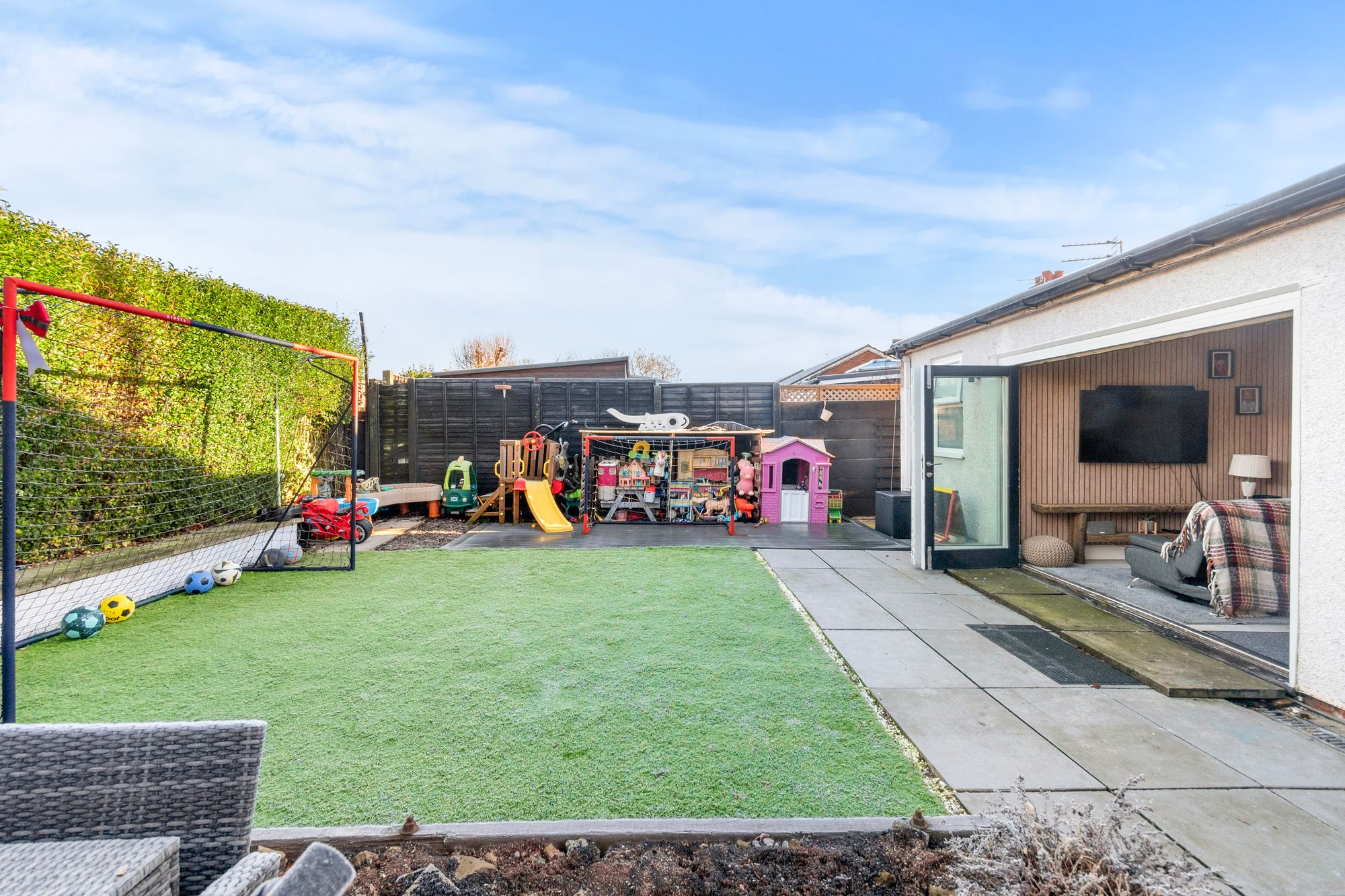 Austral Avenue, Woolston, WA1