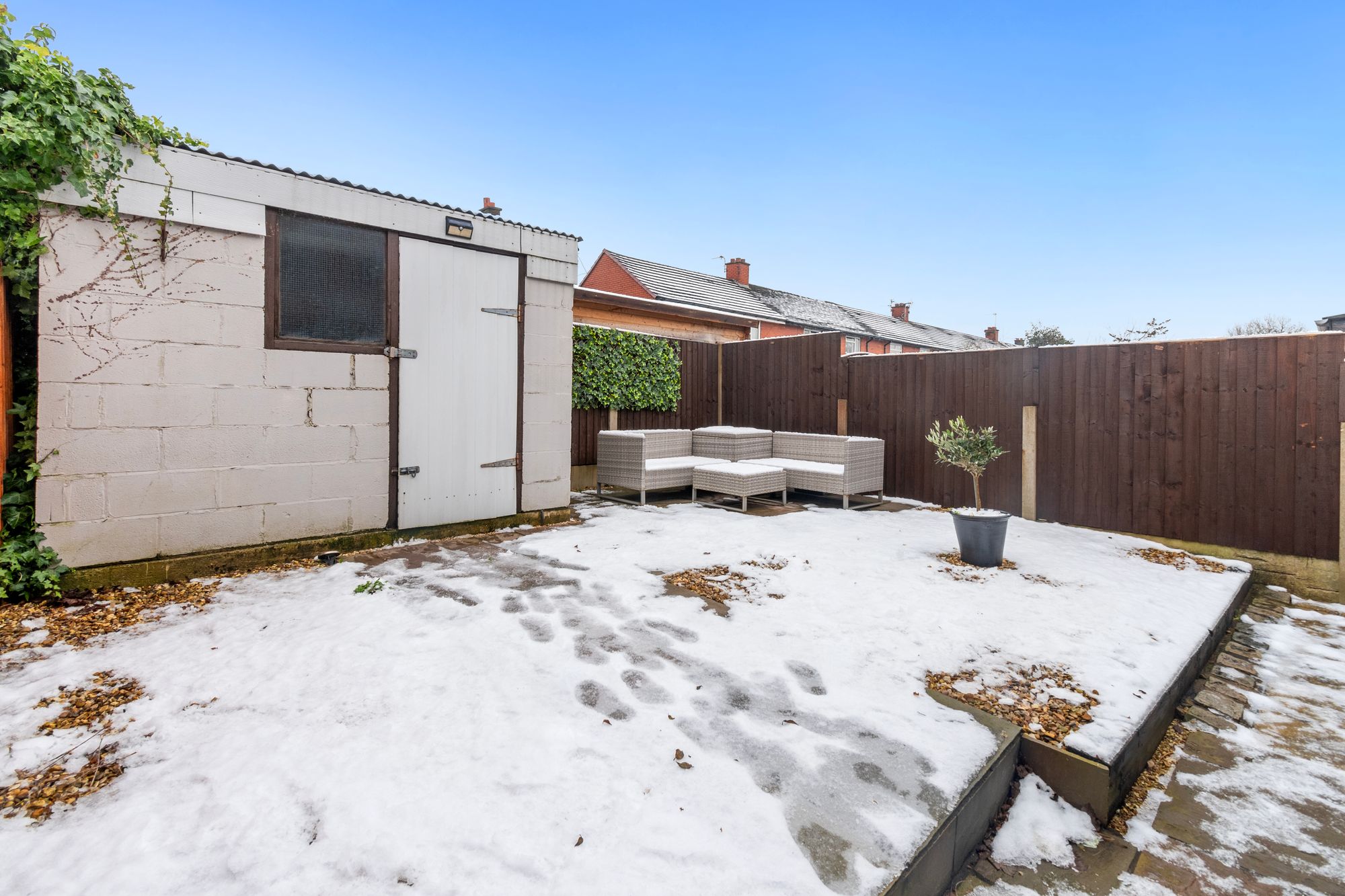 Cliftonville Road, Woolston, WA1