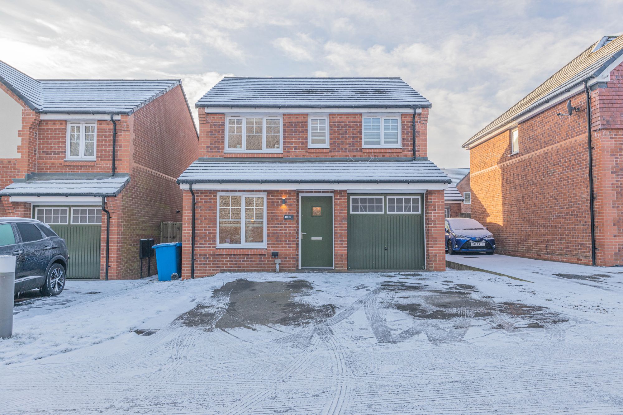 North Meadow Close, Golborne, WA3