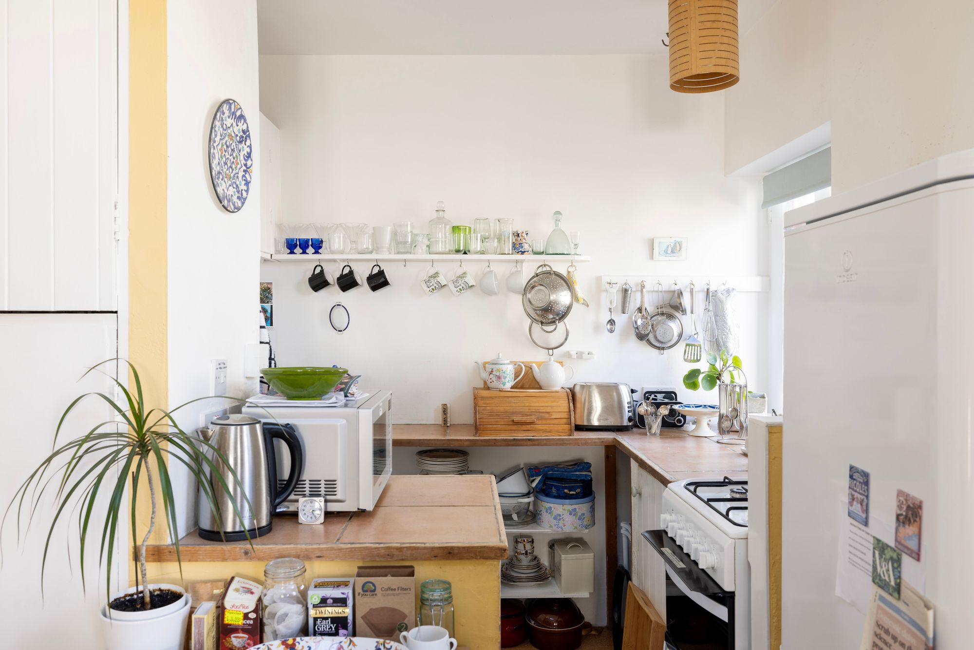 Kitchen Gibraltar Walk Shoreditch E2 13