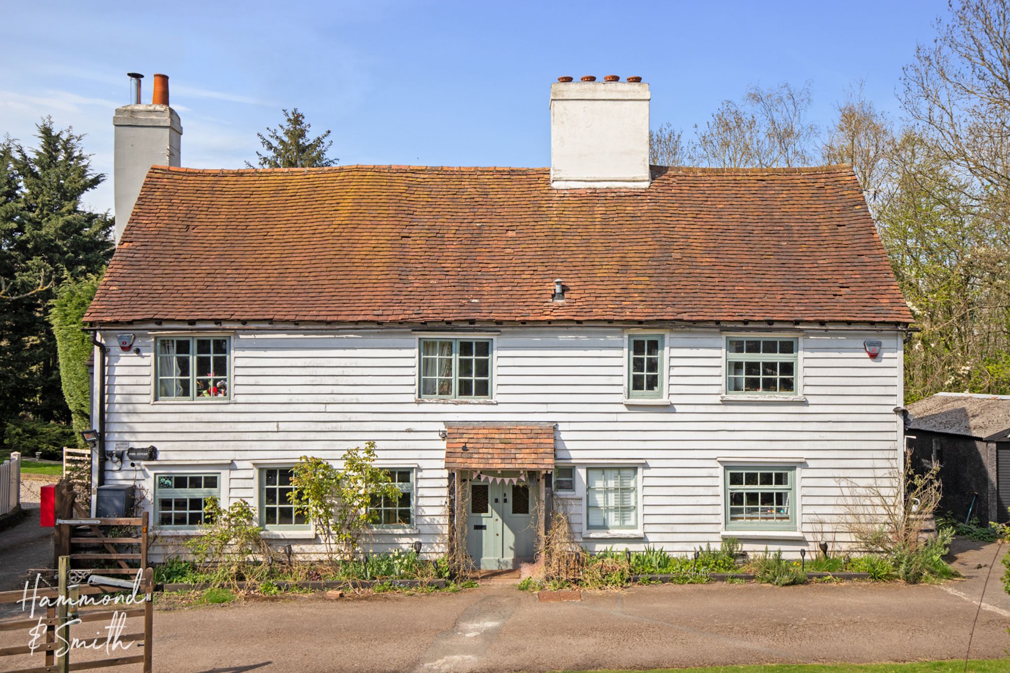 High Road, Epping, CM16