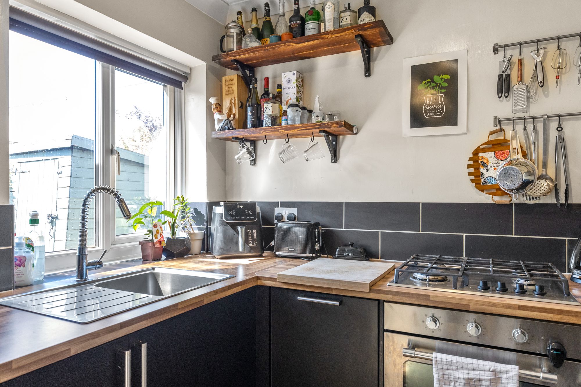 Longbarn Lane, Woolston, WA1