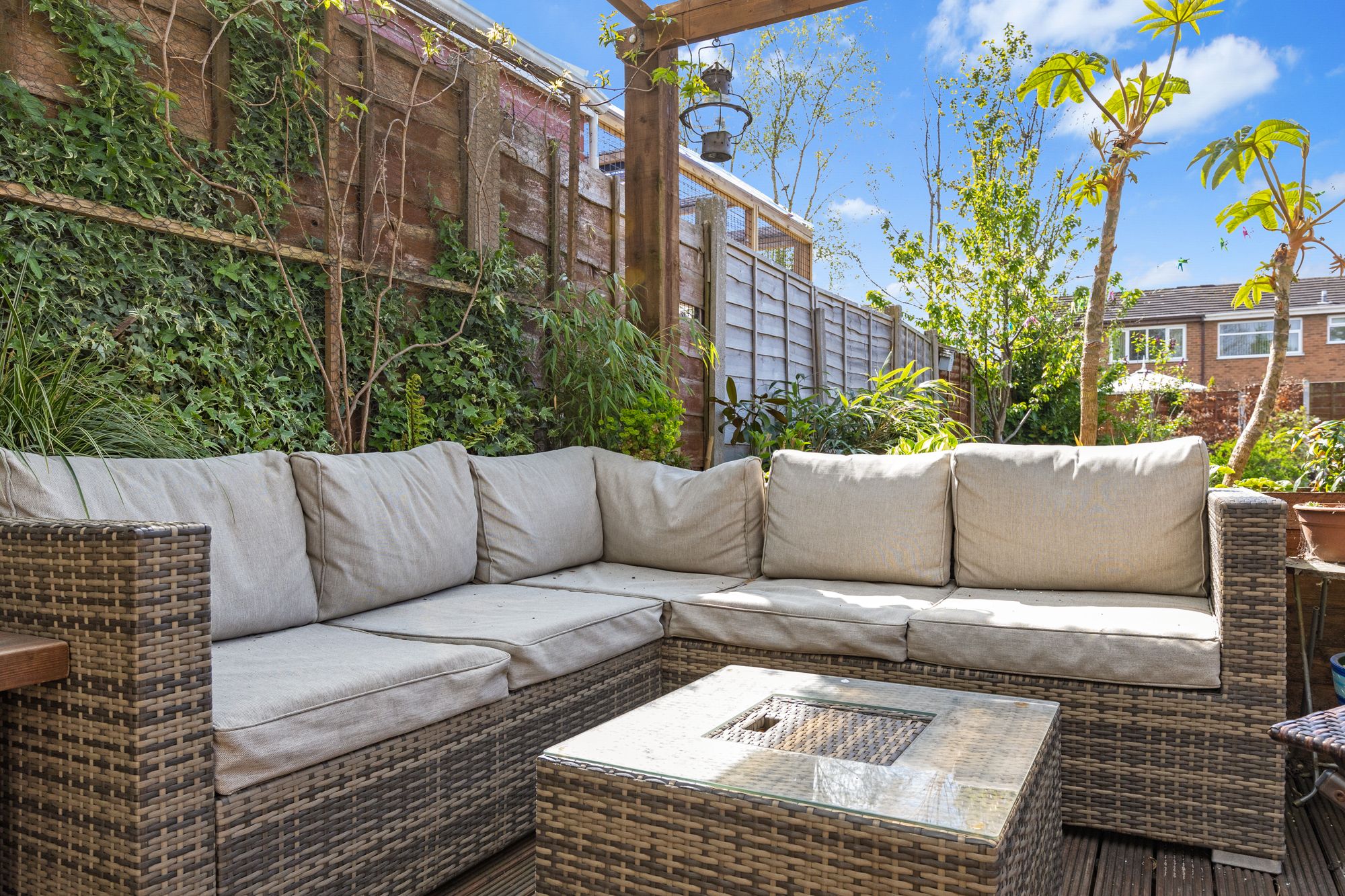 Longbarn Lane, Woolston, WA1