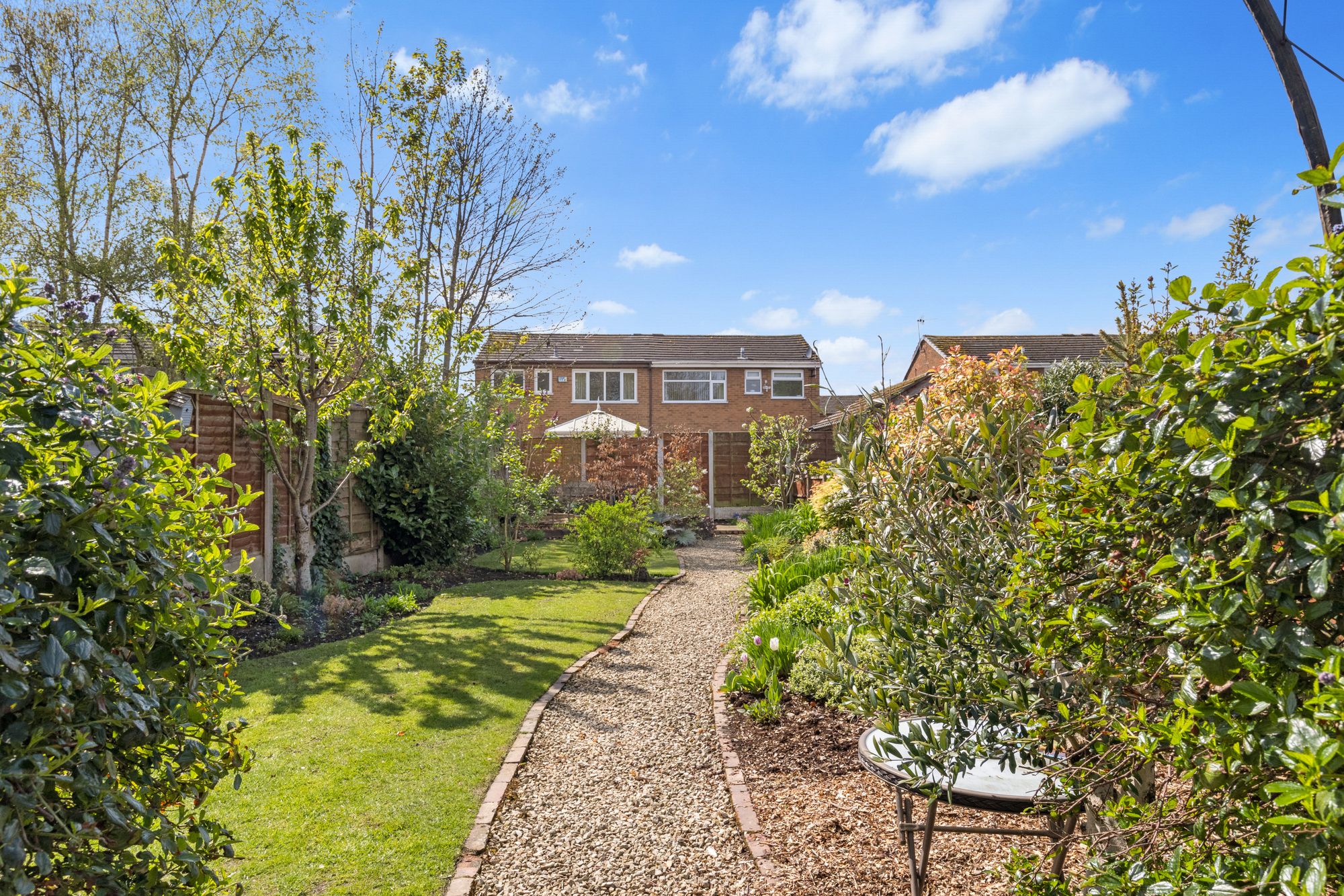 Longbarn Lane, Woolston, WA1