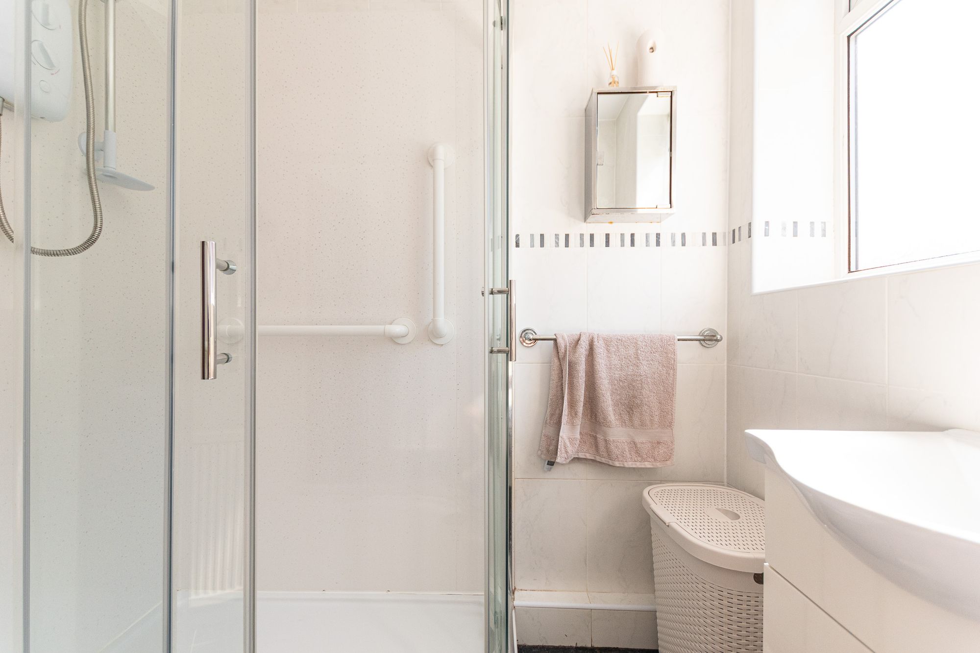 Landside, Leigh, WN7