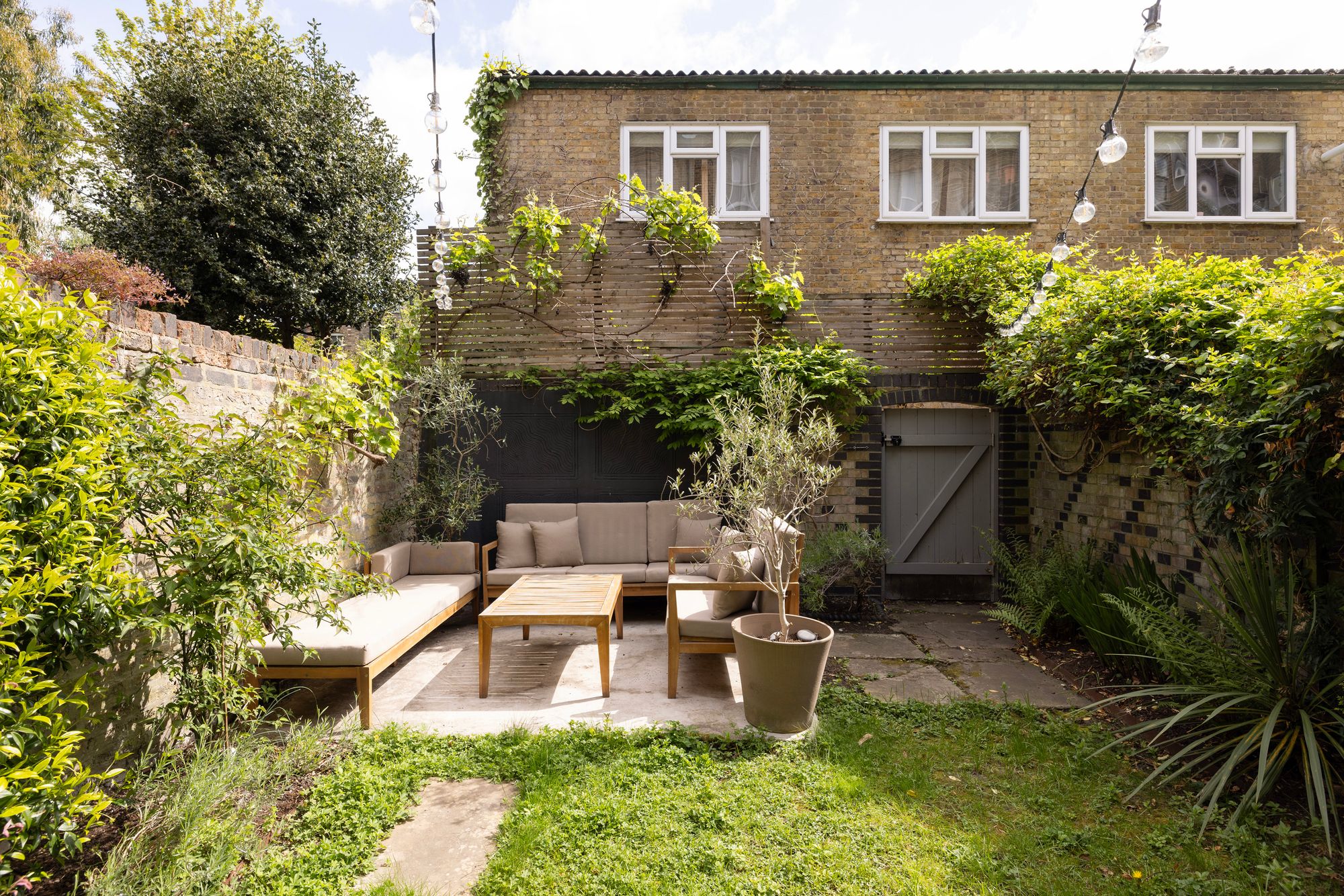 Story-Of-Home-Garden-Chatsworth-Road-Lower-Clapton-E5-18_Lo