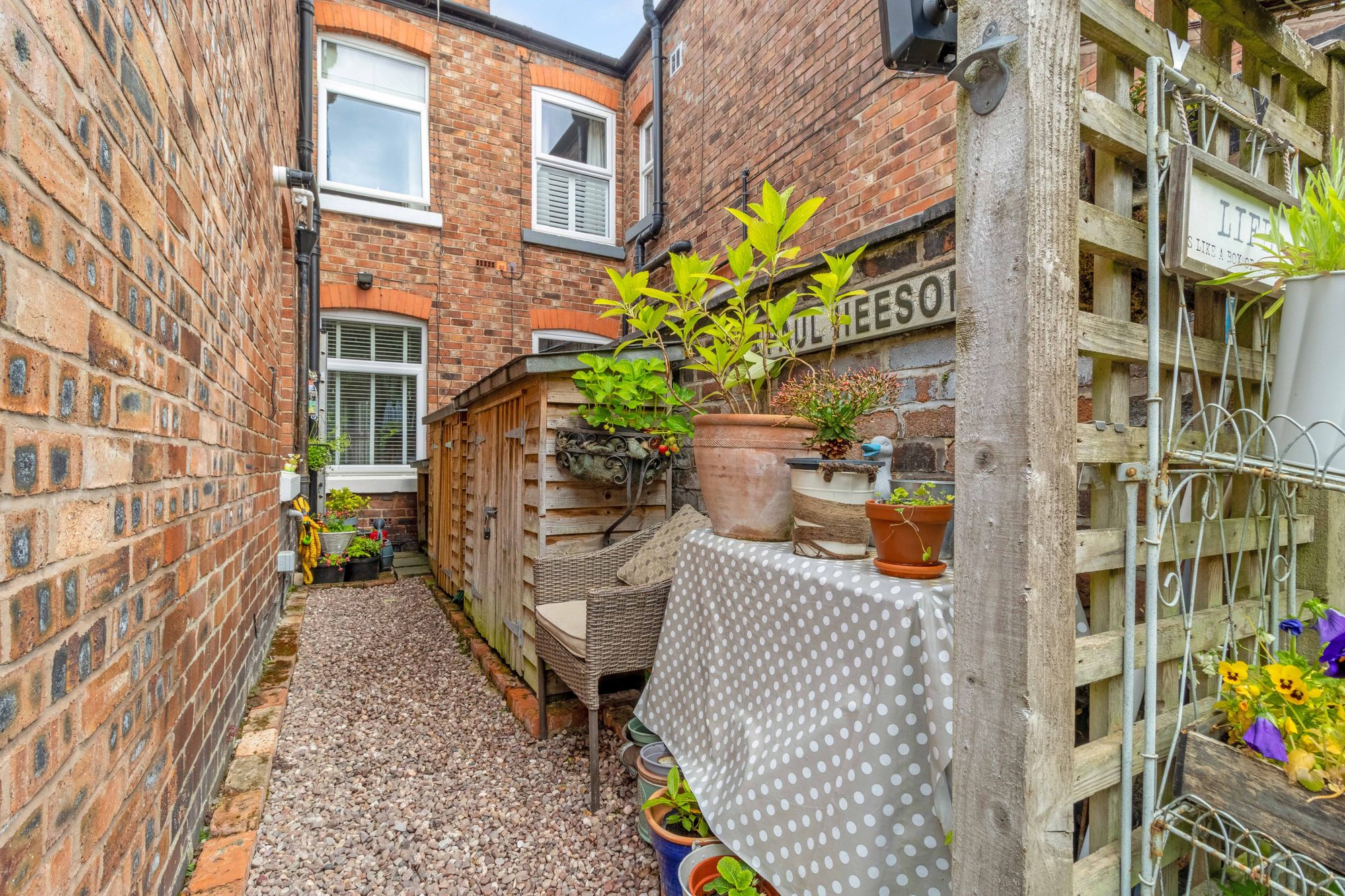 Ellesmere Road, Warrington