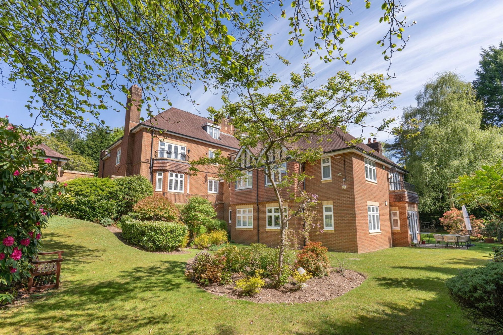 Wood End Drive, Barnt Green, B45