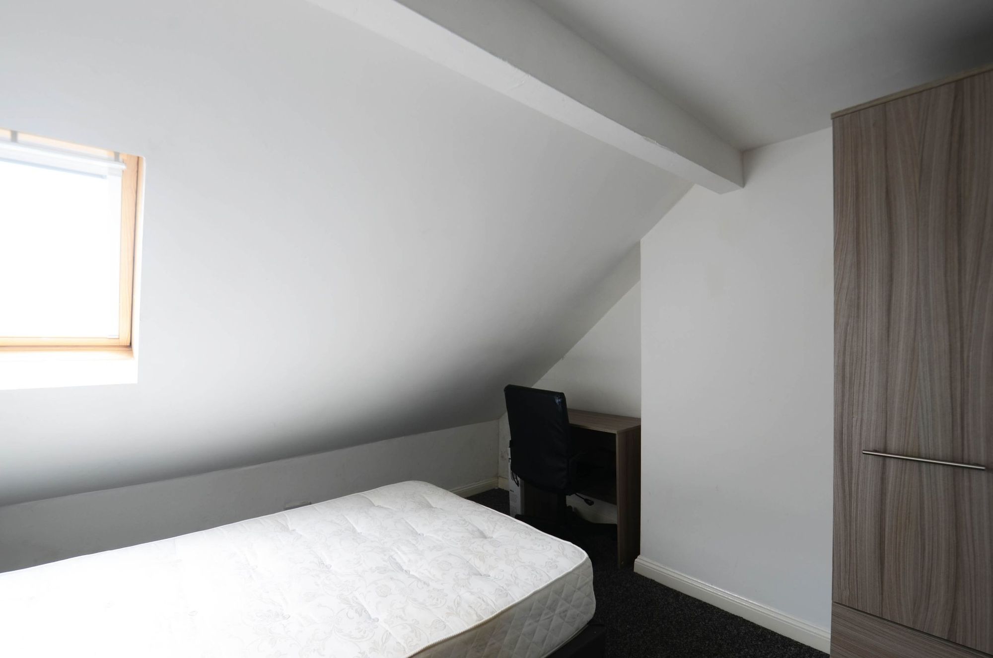 Room 5, 40 Albert Terrace, Middlesbrough