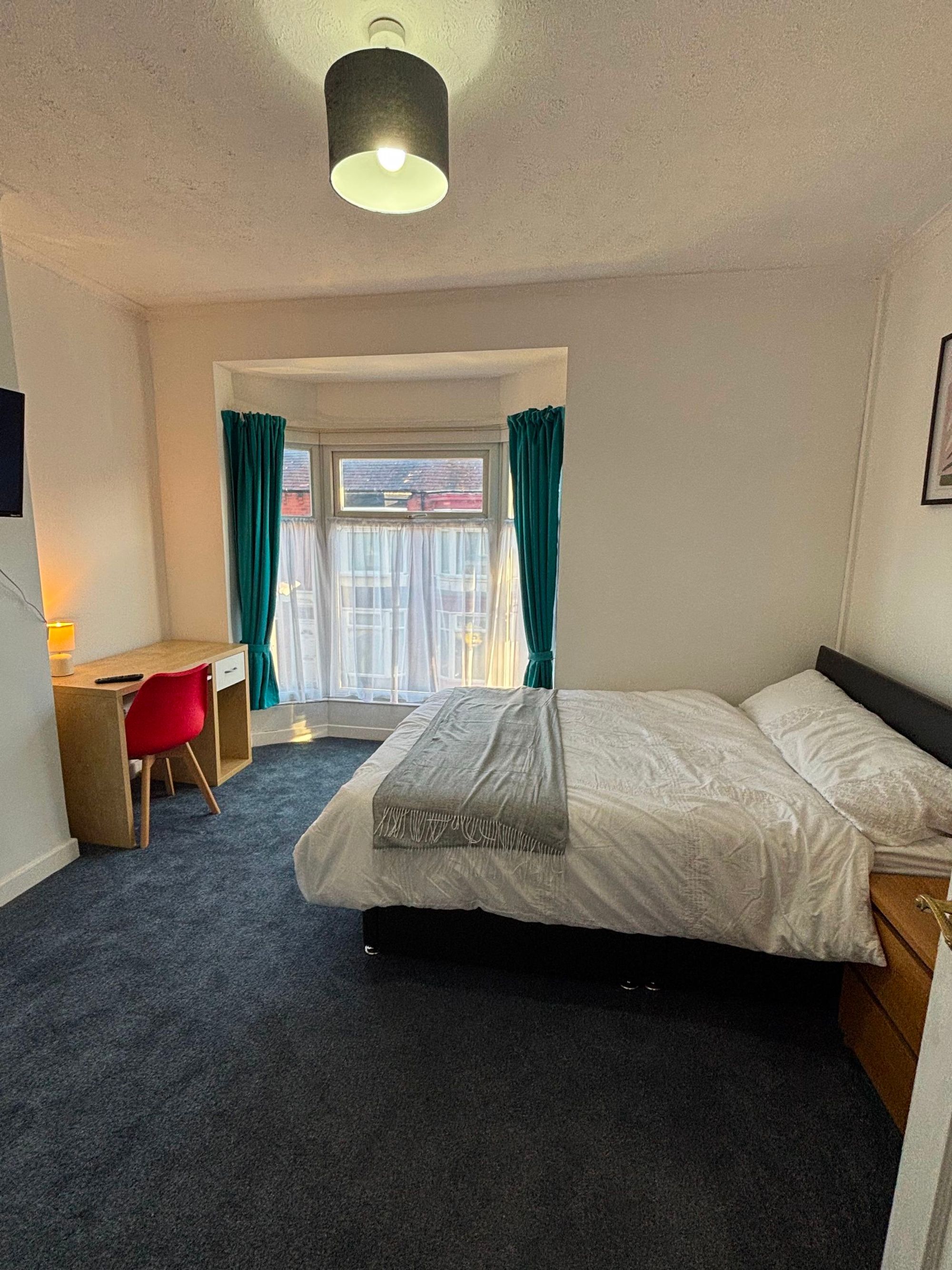 Room 3, 17 Caxton Street, Middlesbrough
