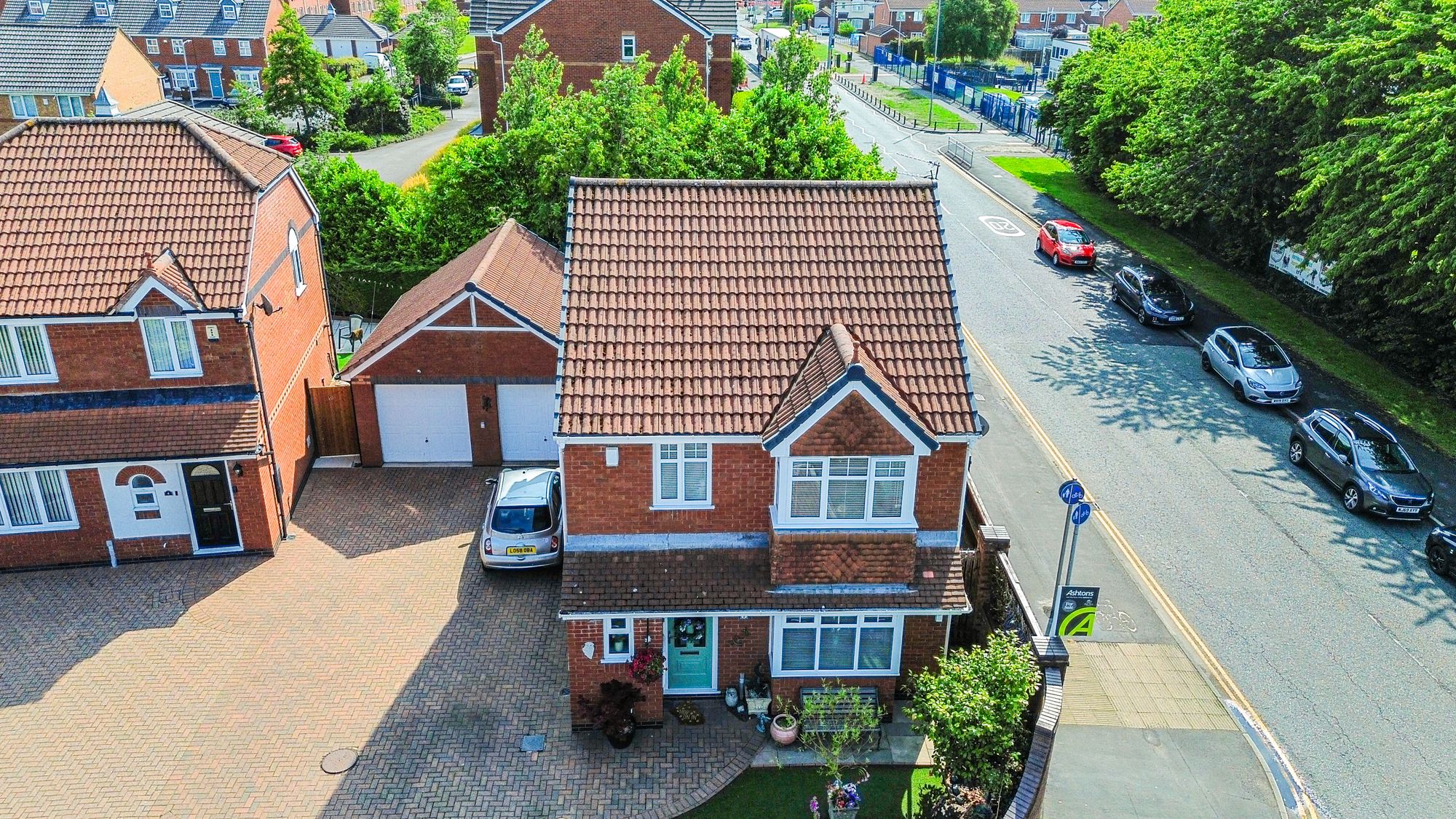 Swan Gardens, St. Helens