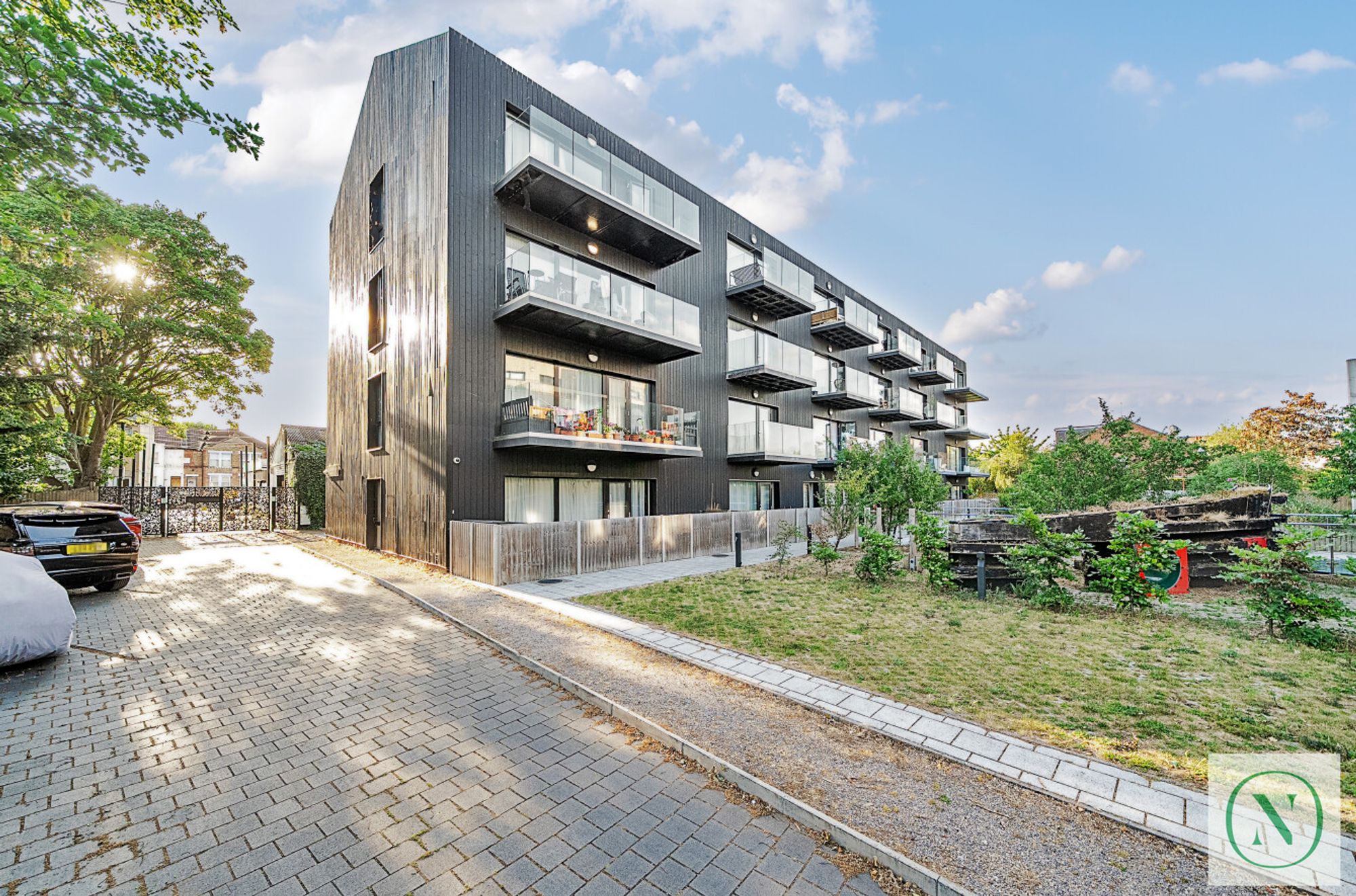 3 bedroom apartment for sale