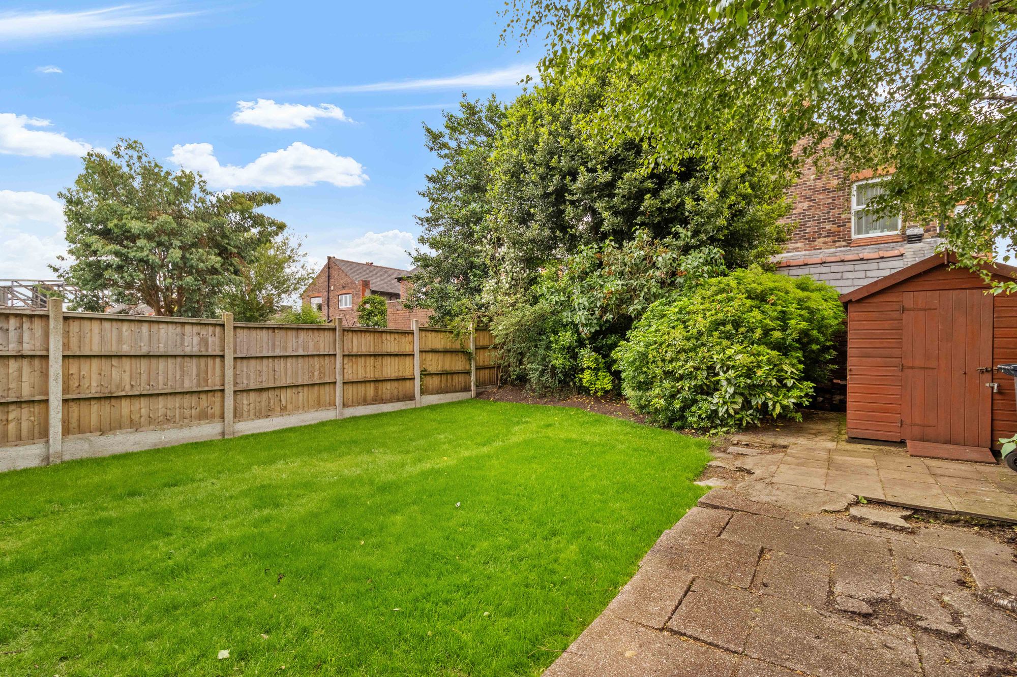 Barton Avenue, Warrington