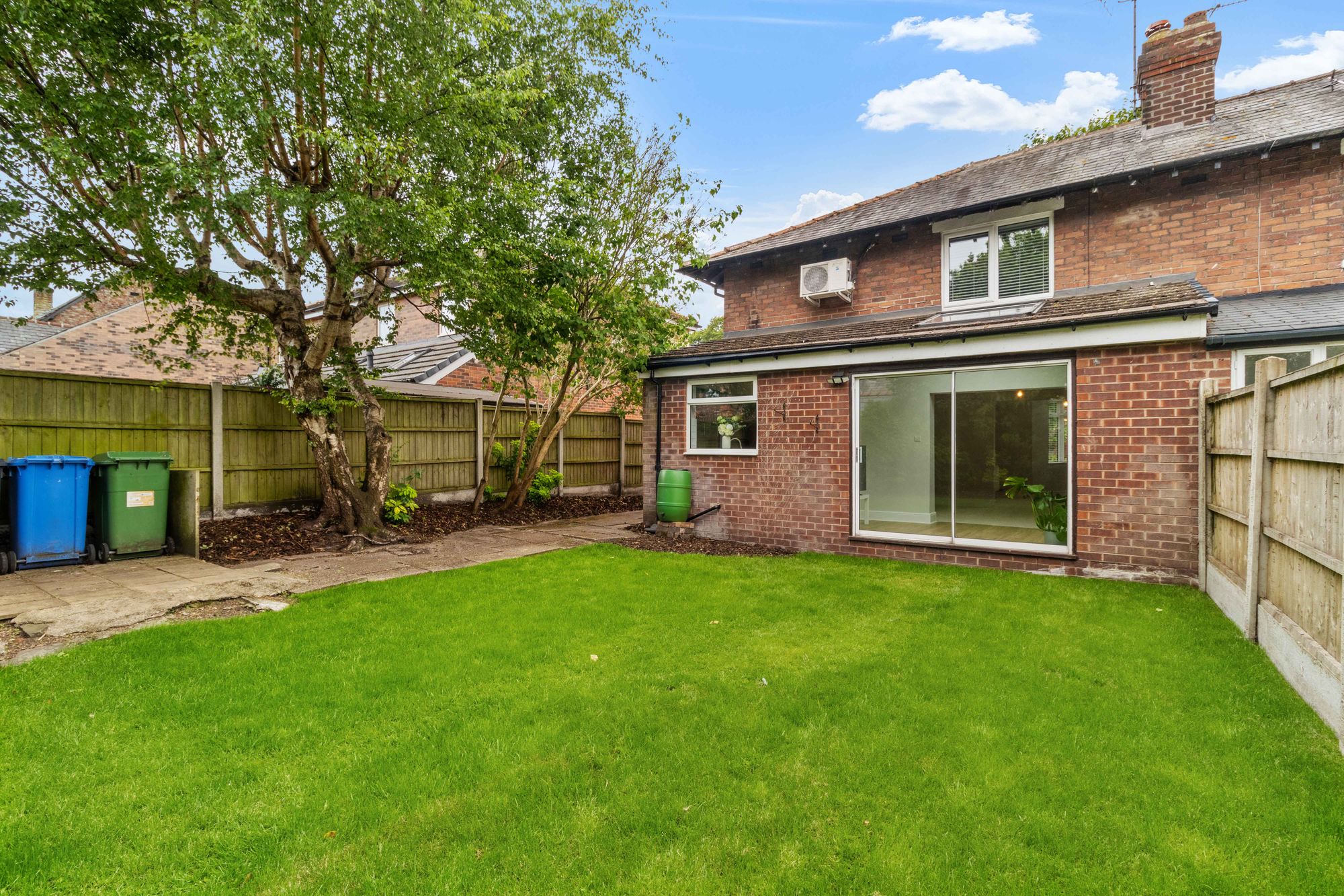 Barton Avenue, Warrington