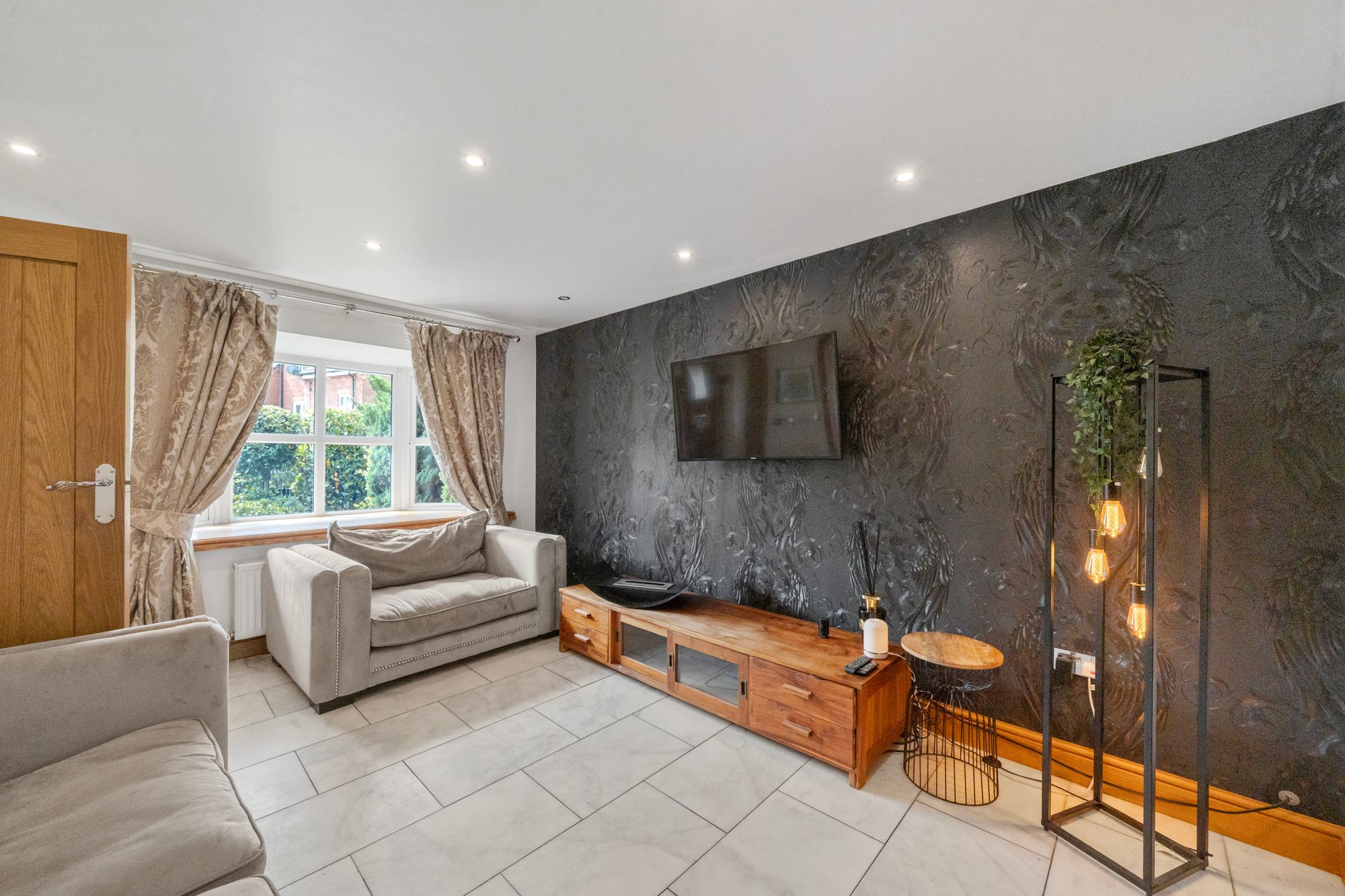 Lowther Crescent, St. Helens, WA10