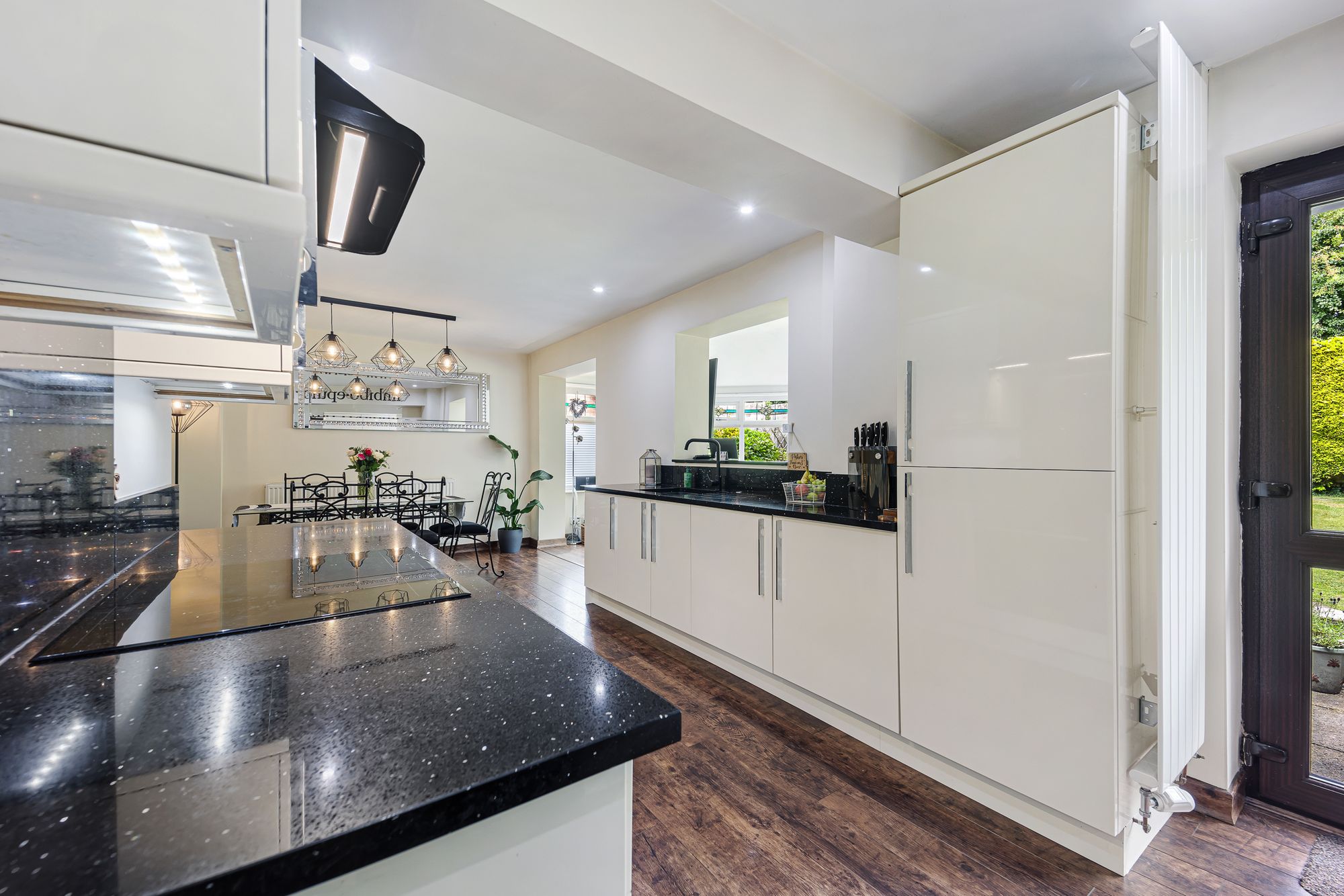 Leighton Drive, Leigh