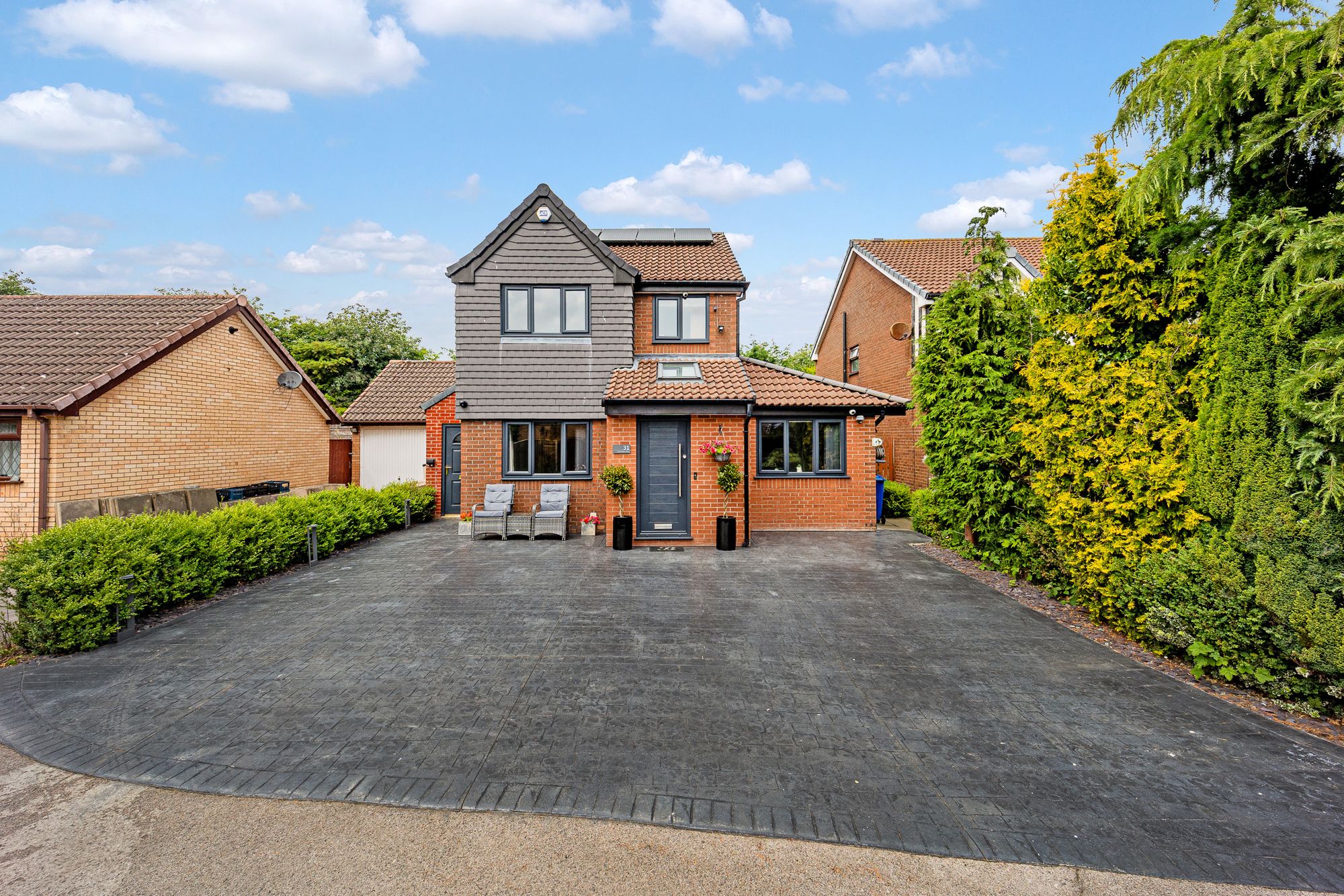 Leighton Drive, Leigh
