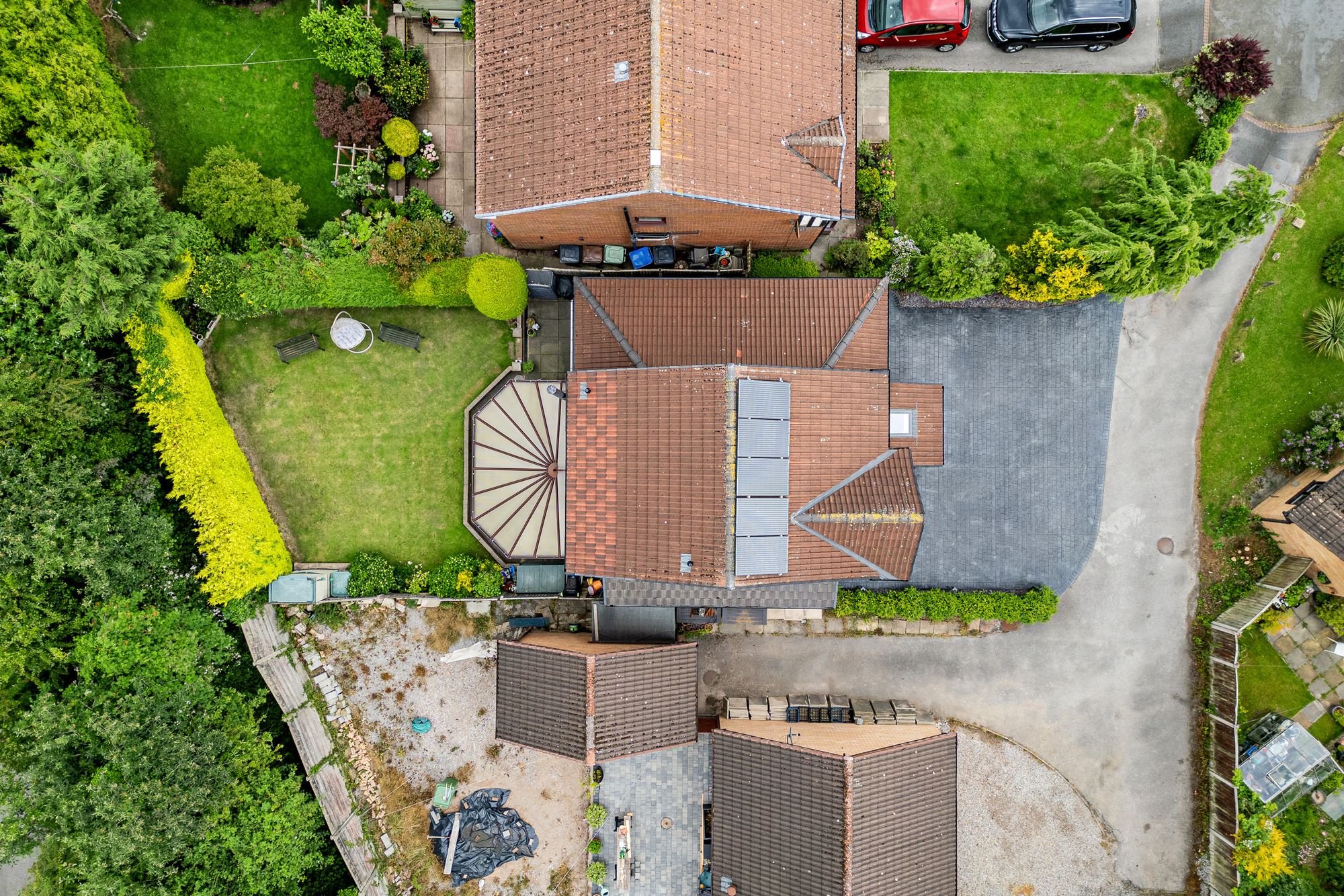 Leighton Drive, Leigh