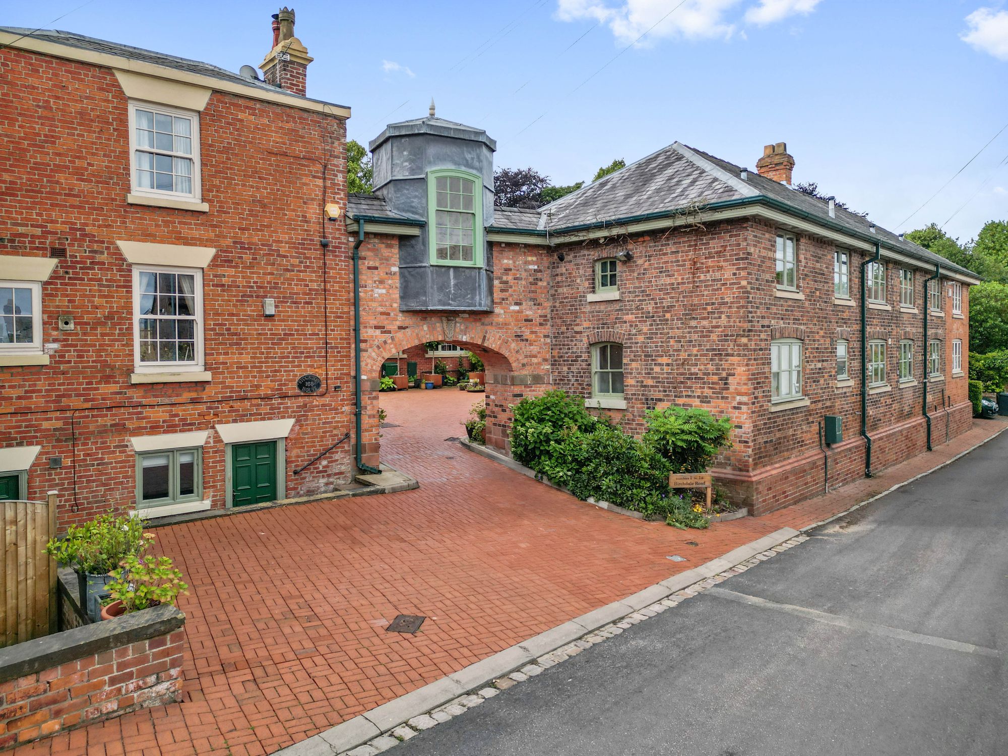 1a Birchdale Road, Warrington
