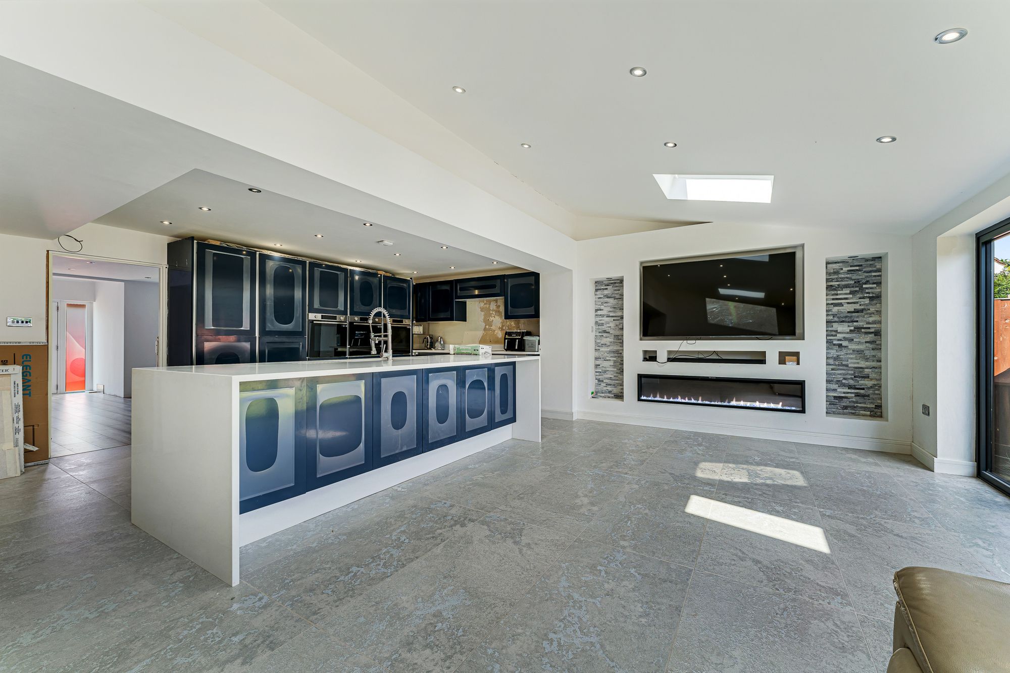 Lane Head Avenue, Lowton, WA3
