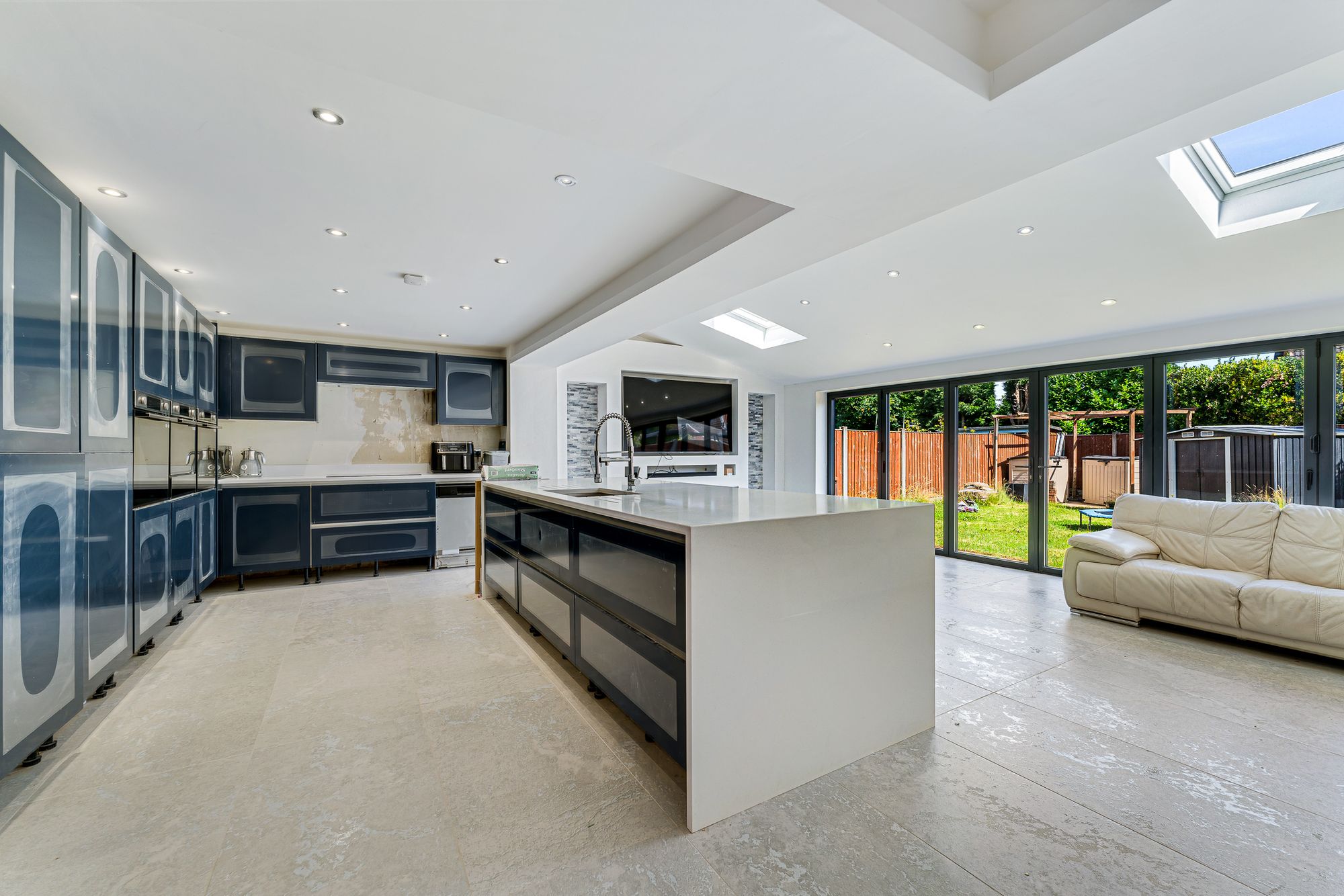 Lane Head Avenue, Lowton, WA3