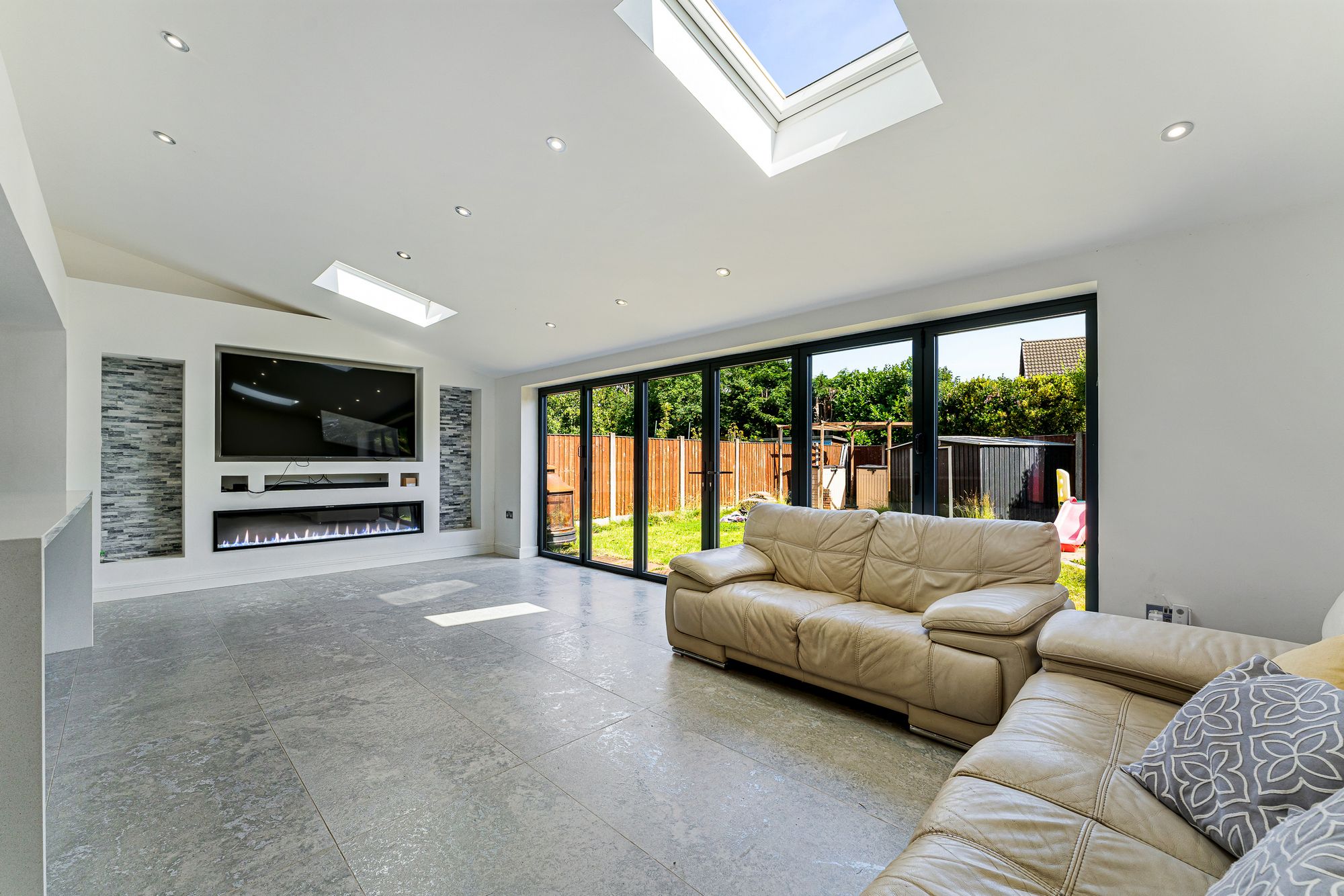 Lane Head Avenue, Lowton, WA3