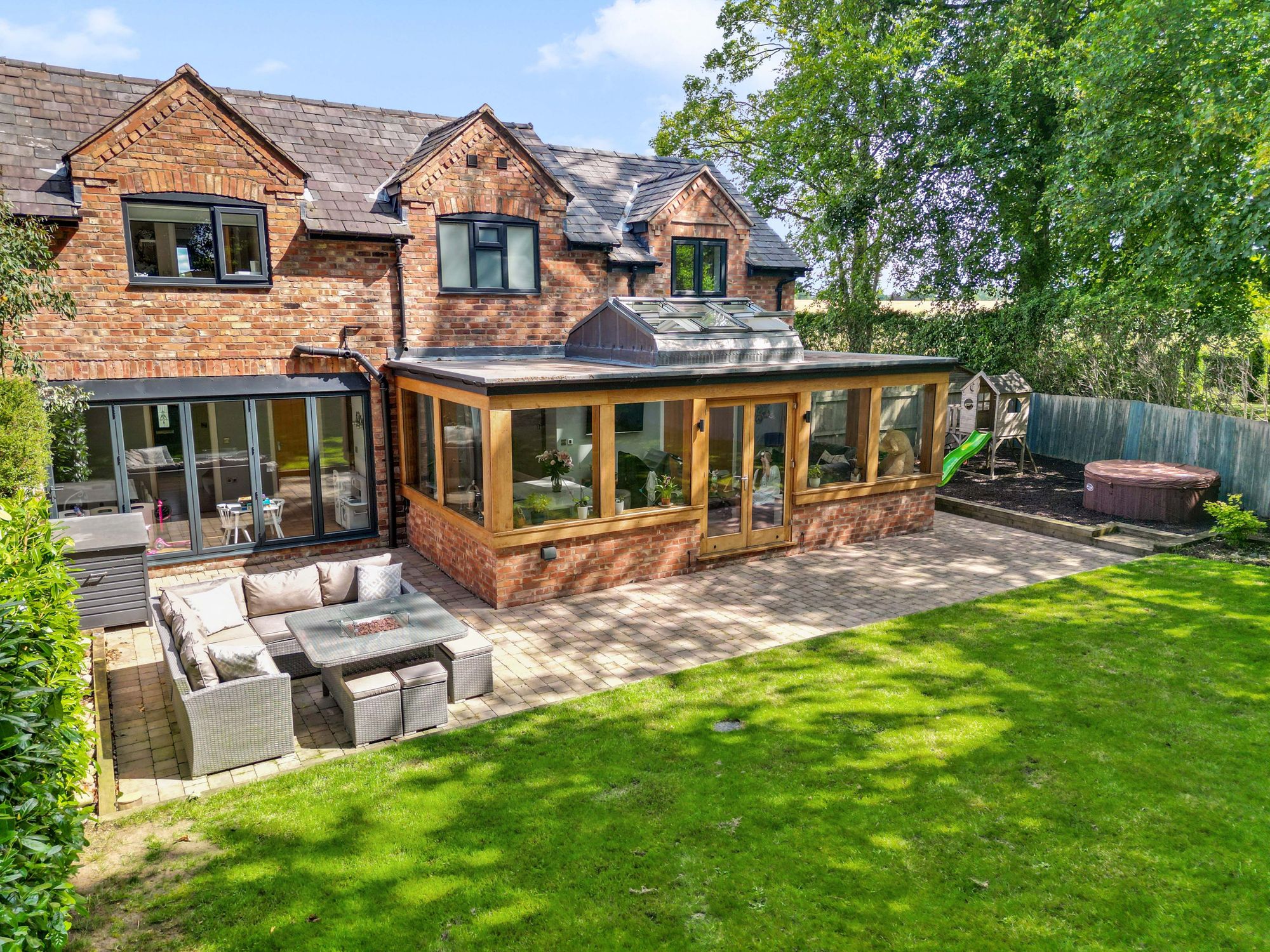 Grimsditch Lane, Lower Whitley, WA4