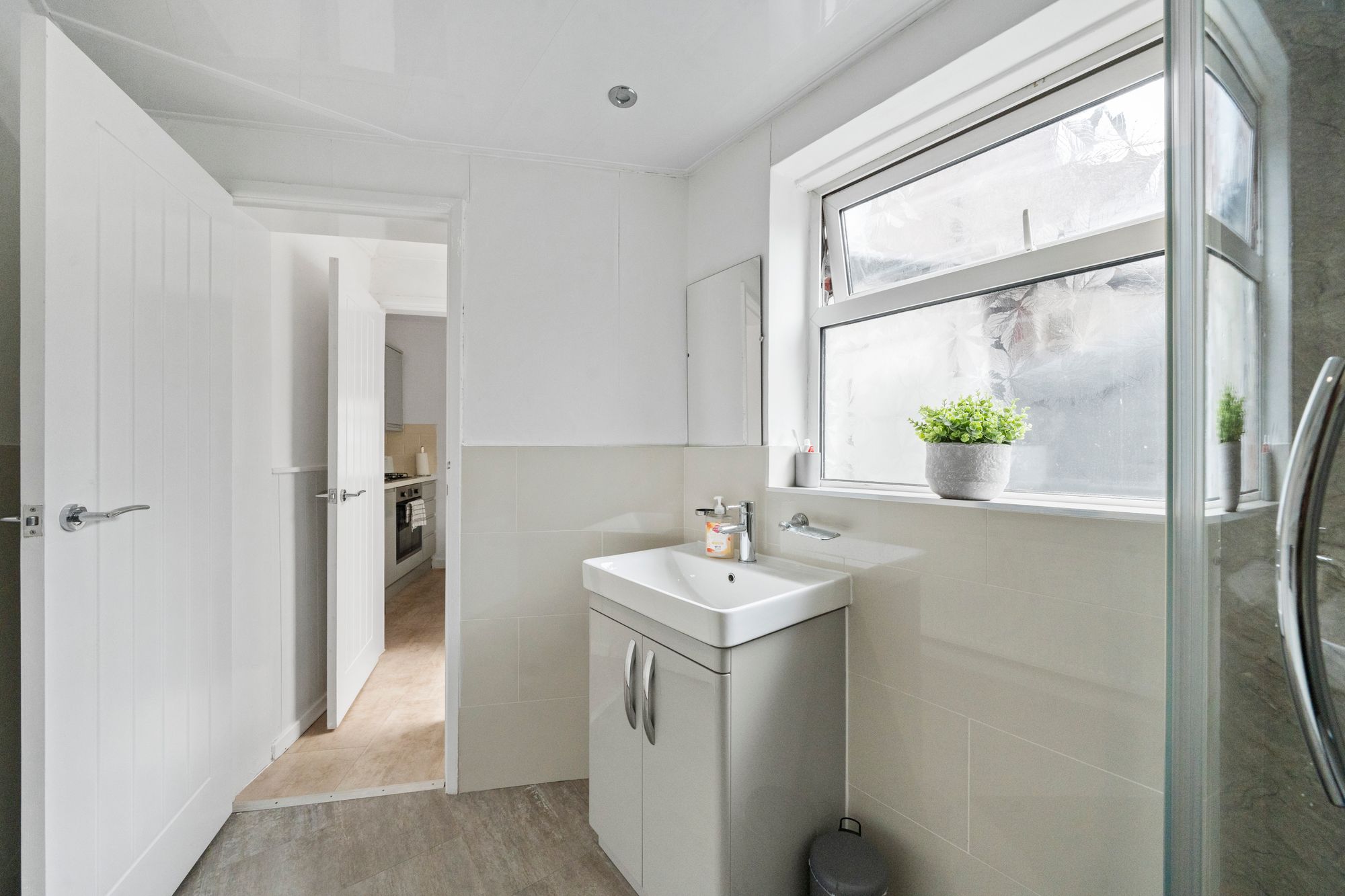 Warwick Street, St. Helens, WA10