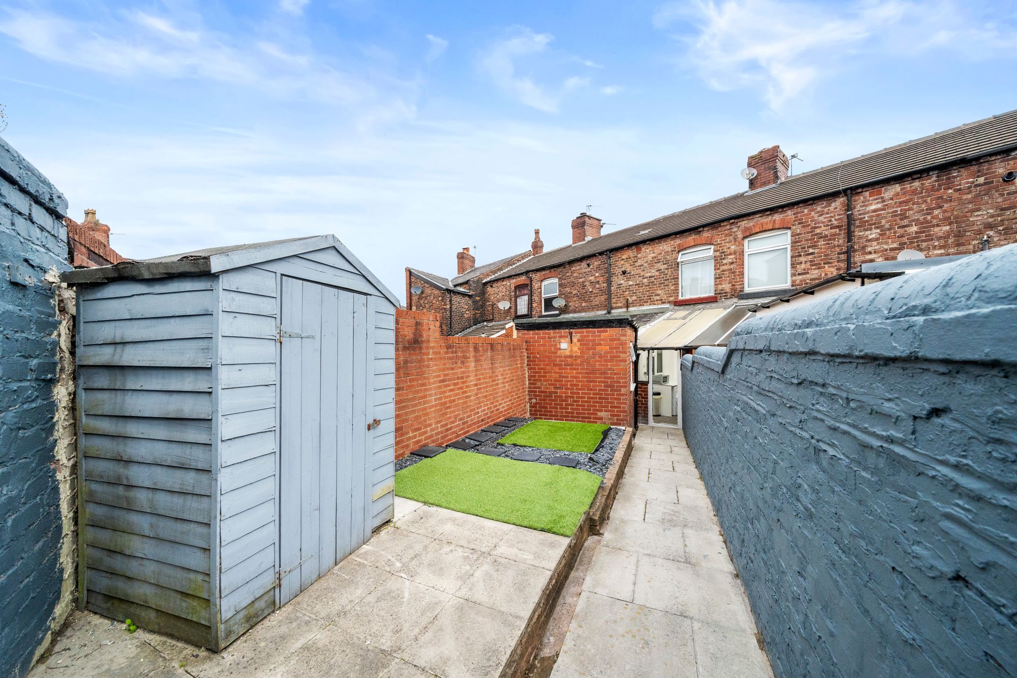 Warwick Street, St. Helens, WA10
