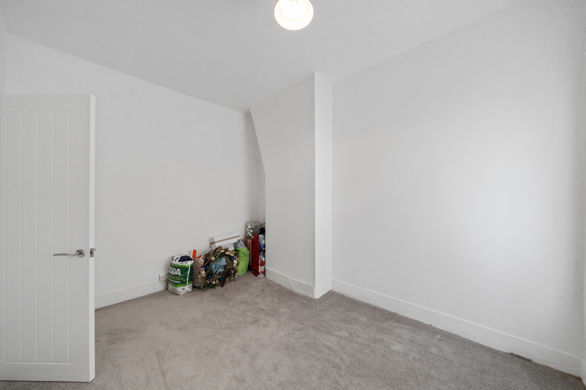 Warwick Street, St. Helens, WA10