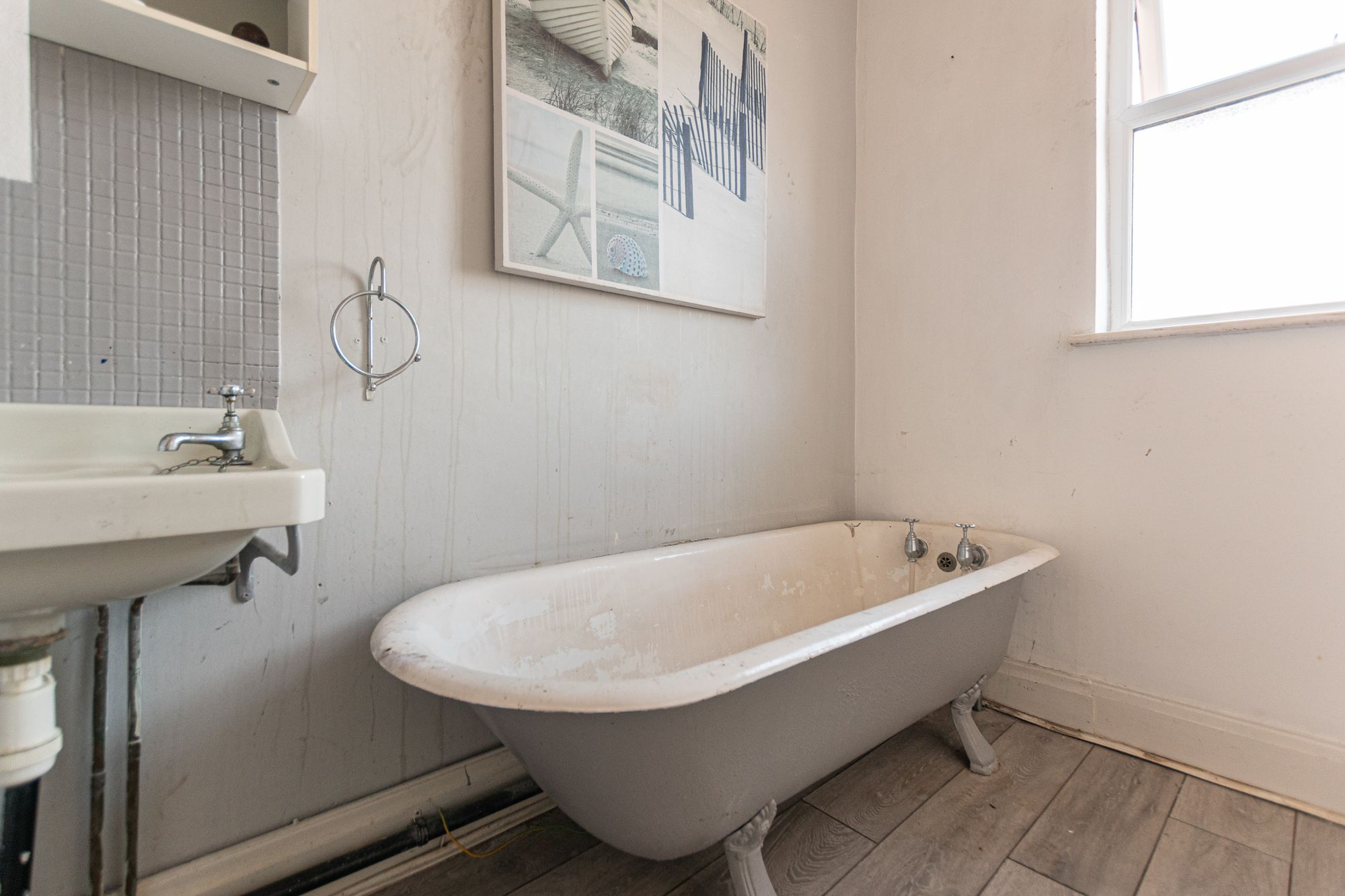 St. Helens Road, Leigh