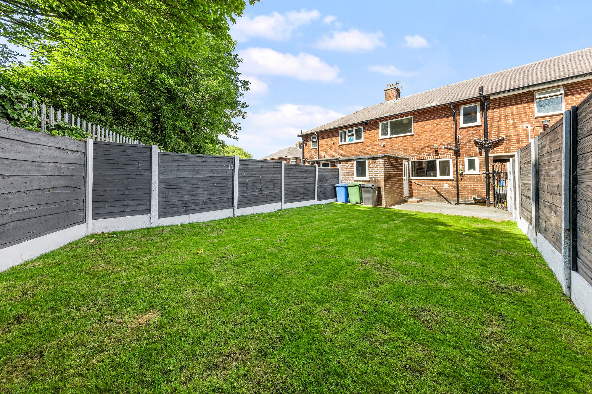 Clapgates Crescent, Warrington, WA5