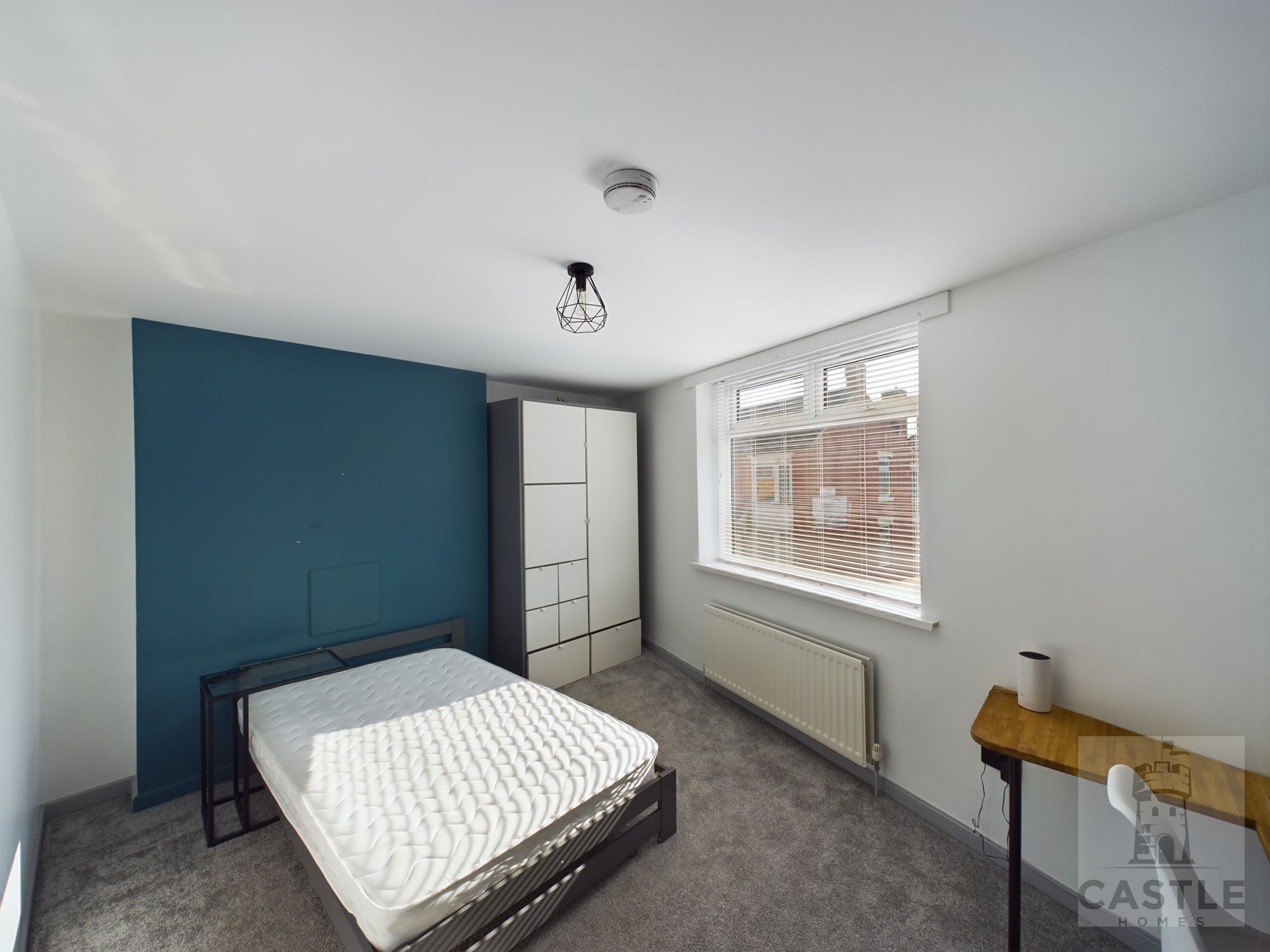 Room 5, 33 Gresham Road, Middlesbrough
