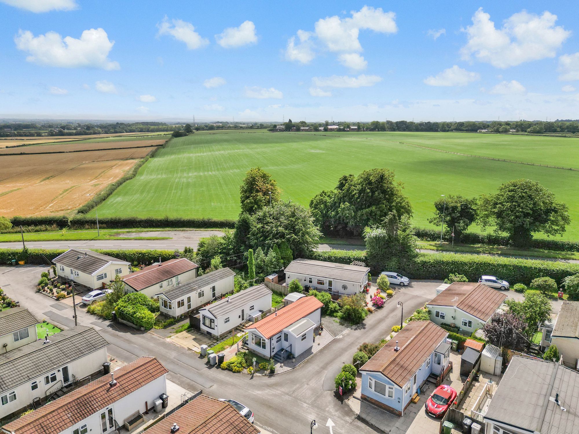 Agden Brow, Lymm, WA13
