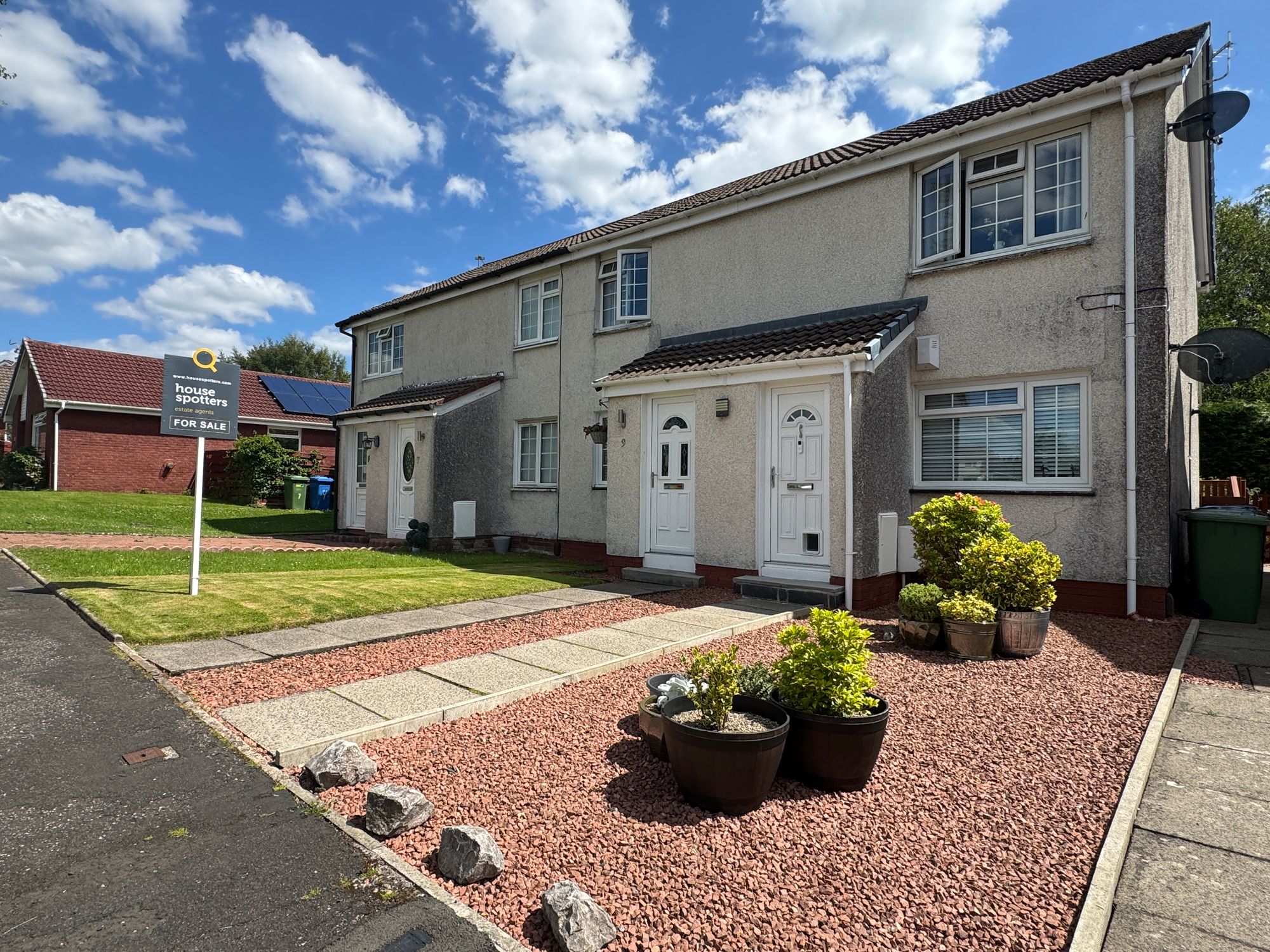 9 Invergarry Gardens, Thornliebank