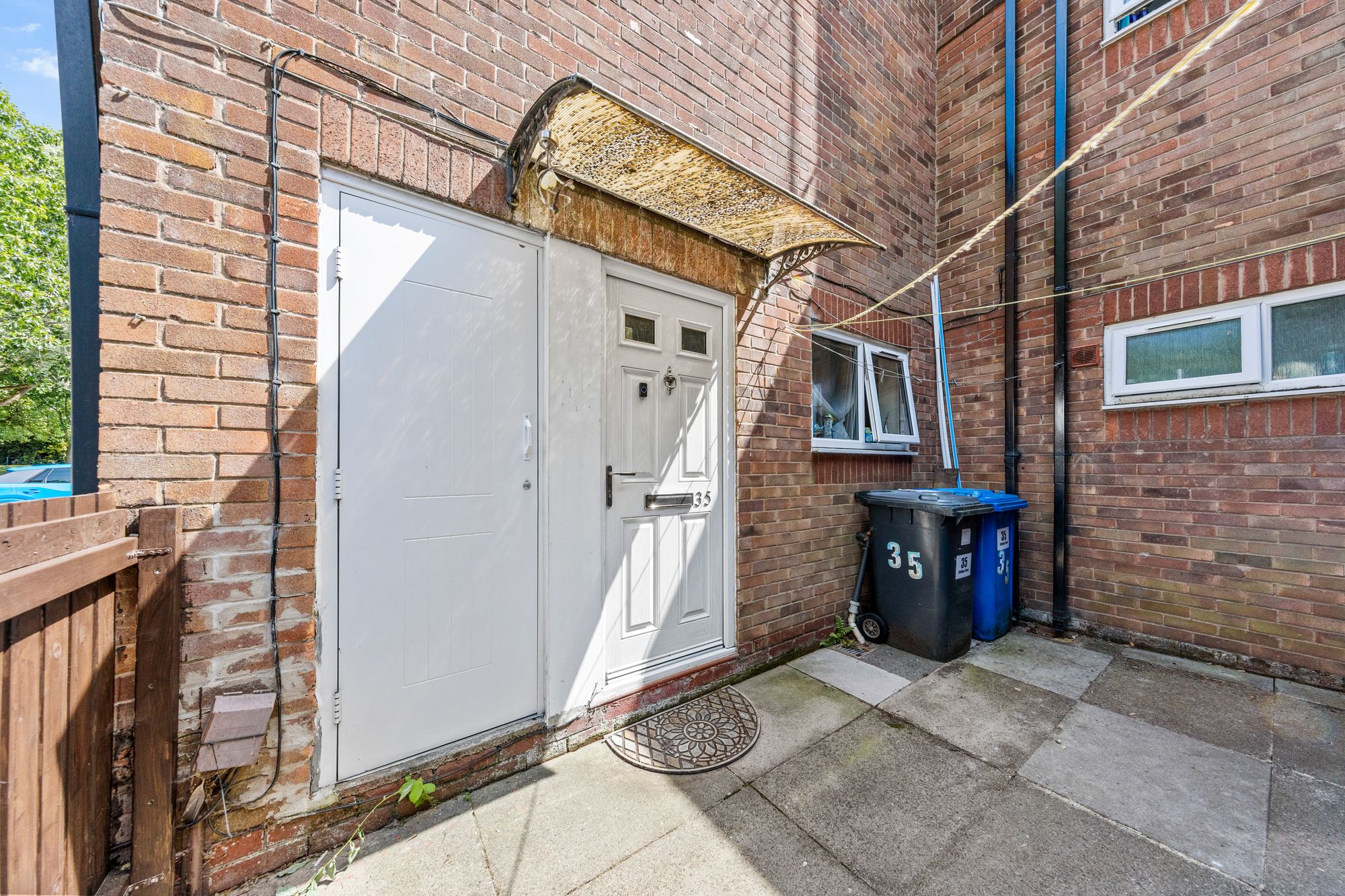 College Close, Warrington, WA1