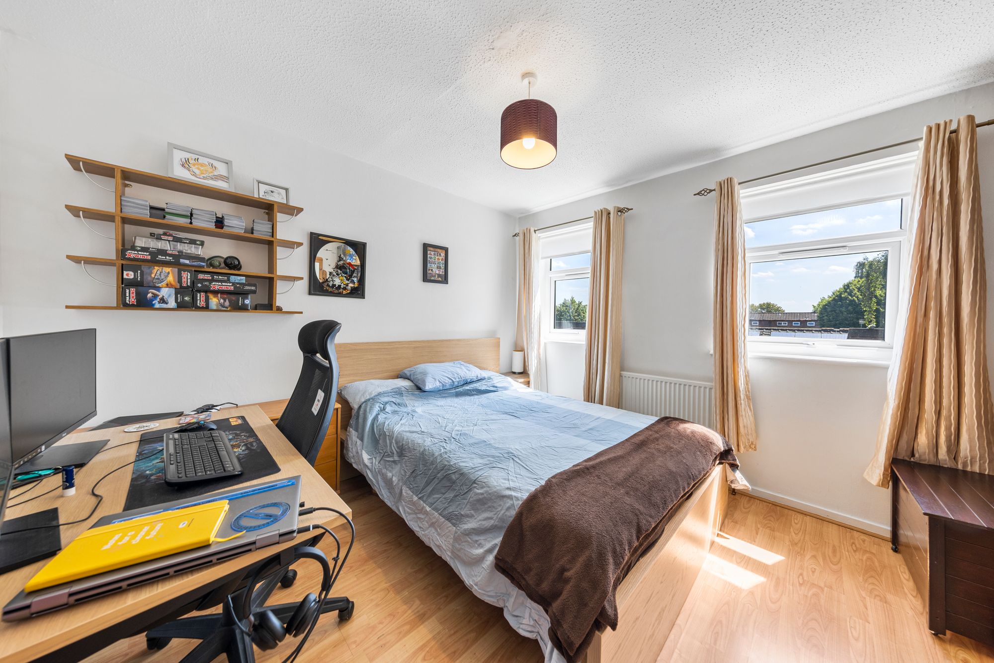 College Close, Warrington, WA1
