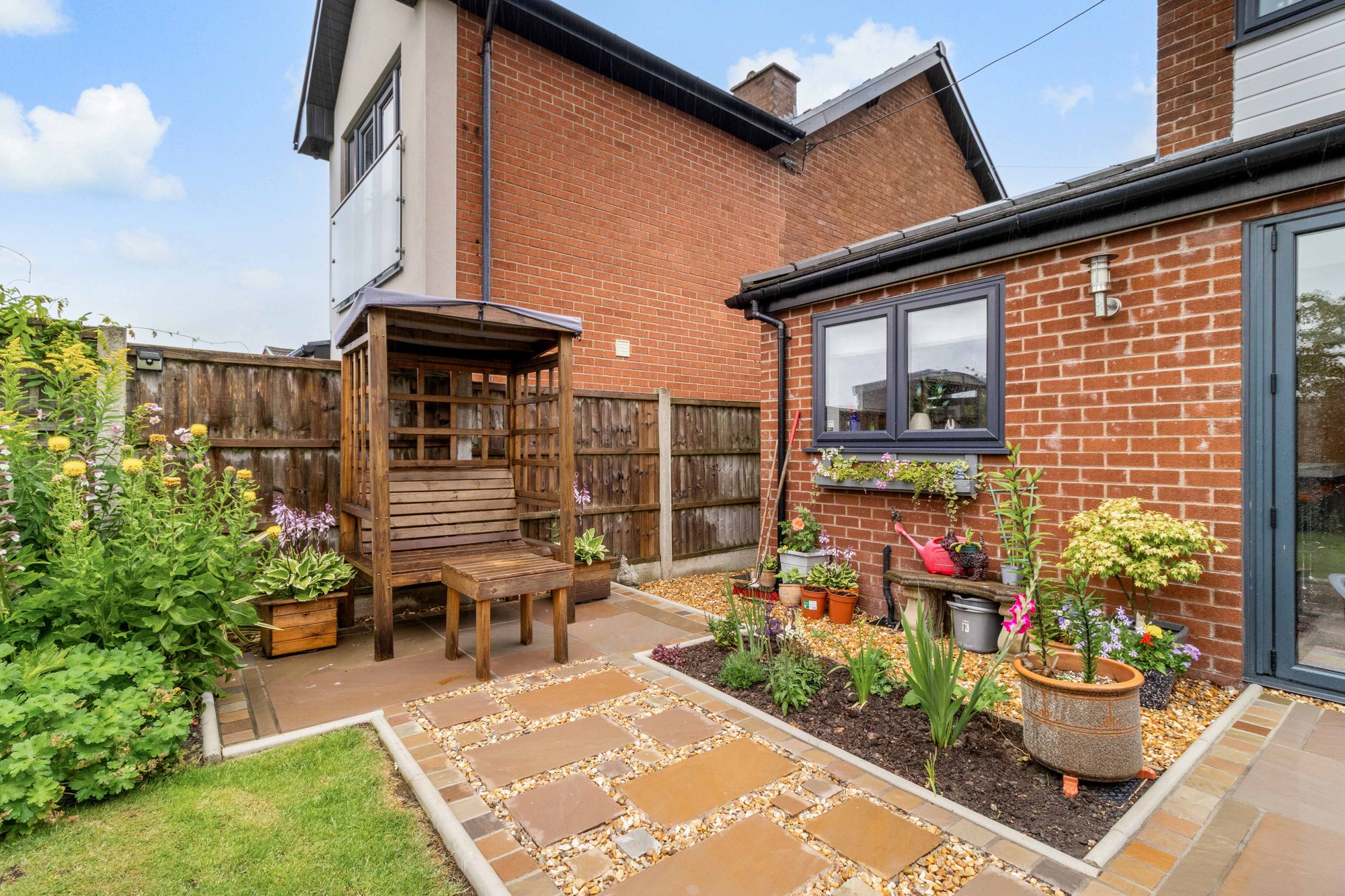 Warrington Road, Hatton, WA4