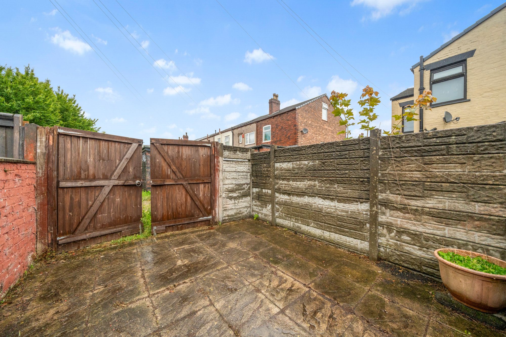 Bolton Road, Ashton-In-Makerfield, WN4