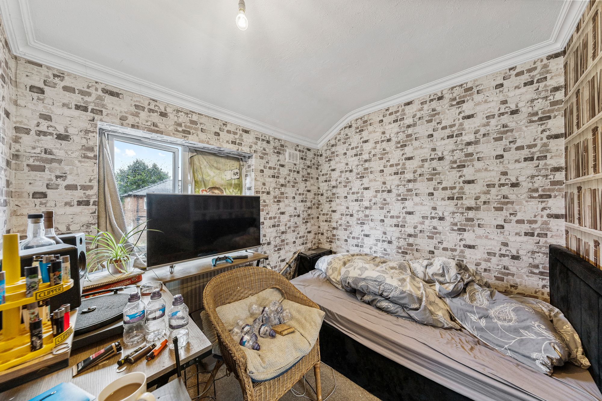 Bryant Avenue, Warrington