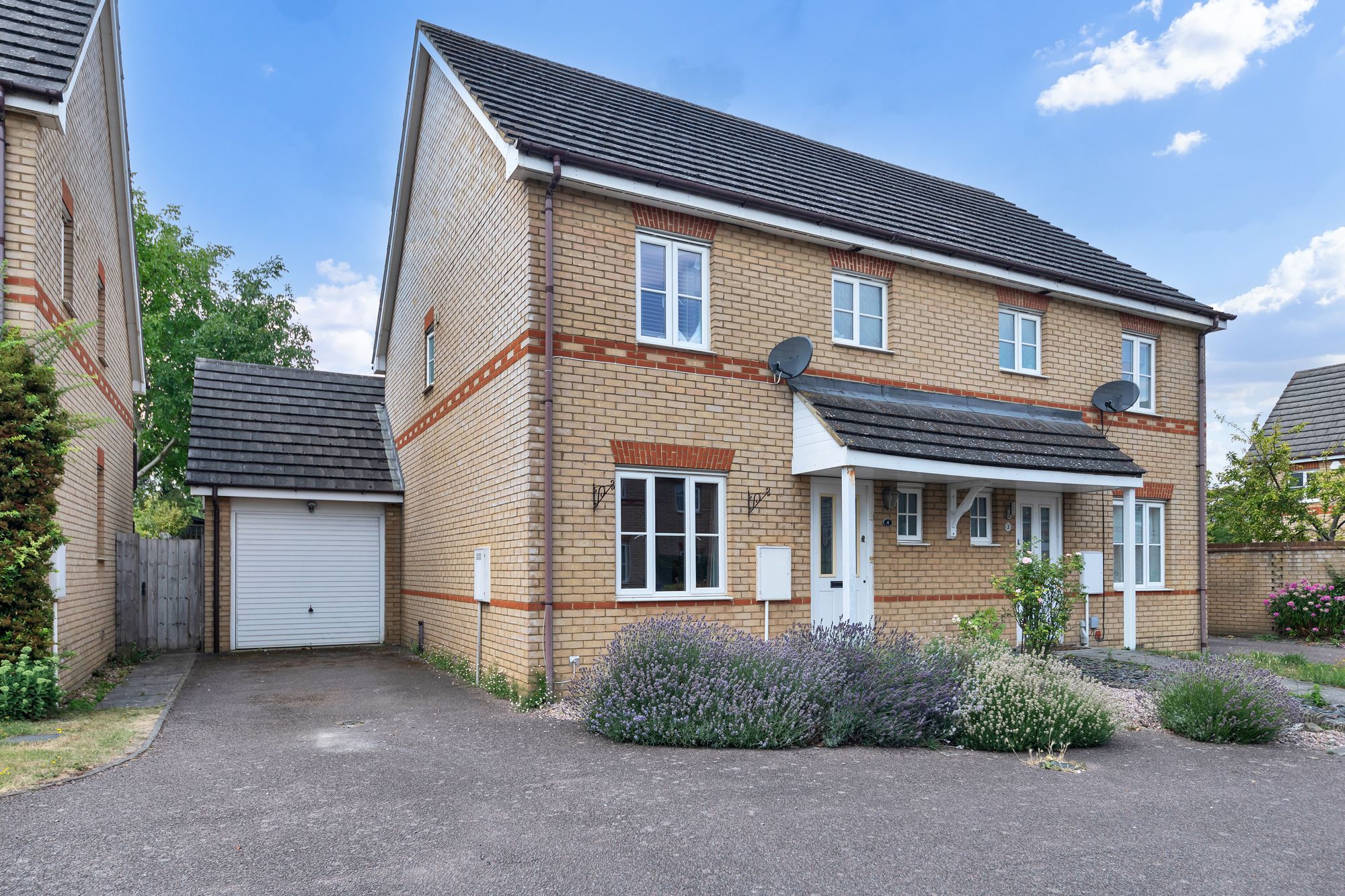Titchmarsh Close, Royston, SG8