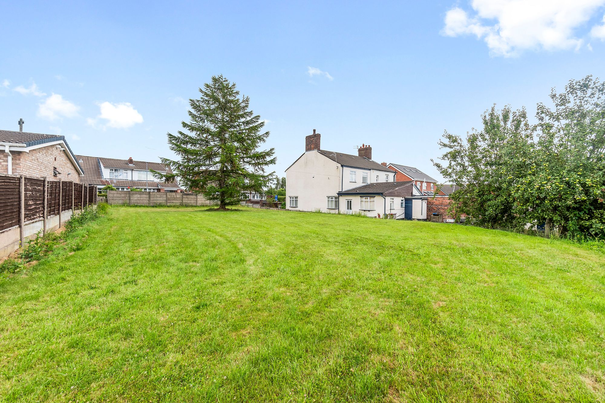 Whint Cottage Old Whint Road (Cottage & Land)