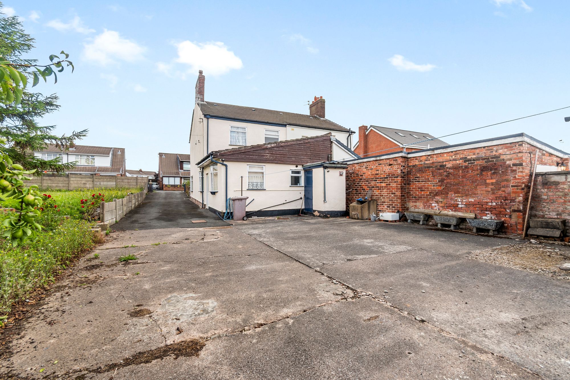 Whint Cottage Old Whint Road (Cottage & Land)