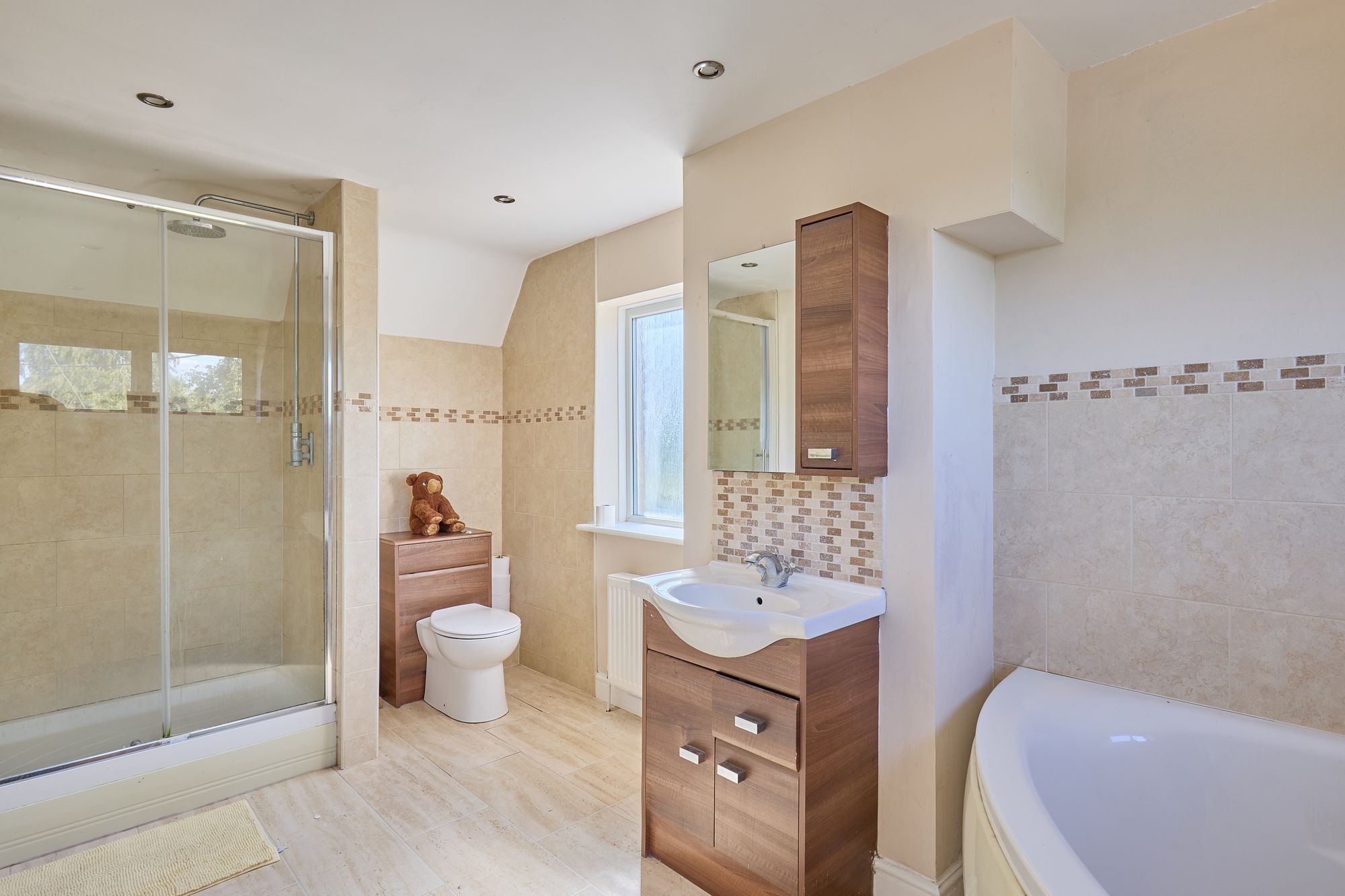 Ensuite