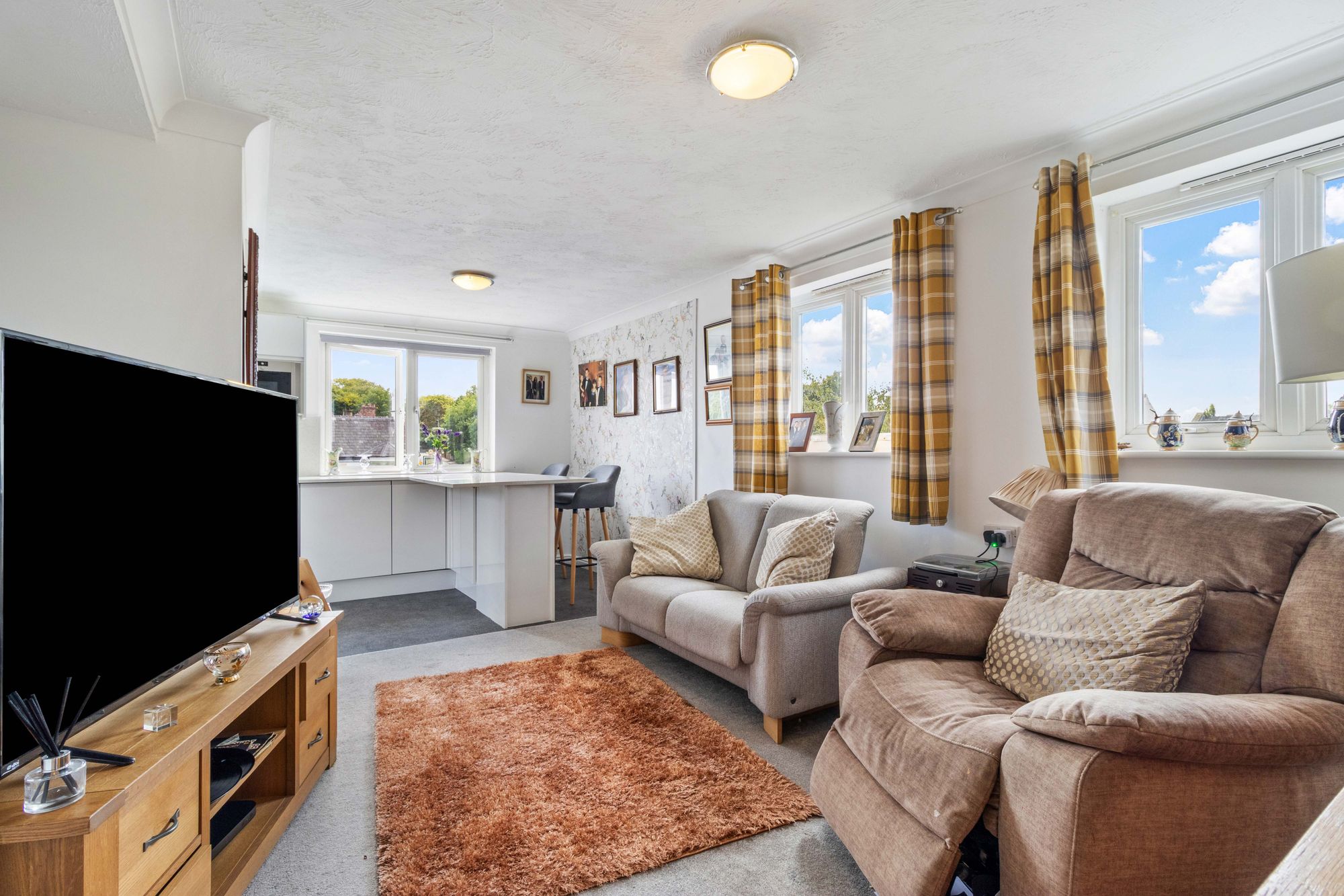 London Road, Stockton Heath, WA4