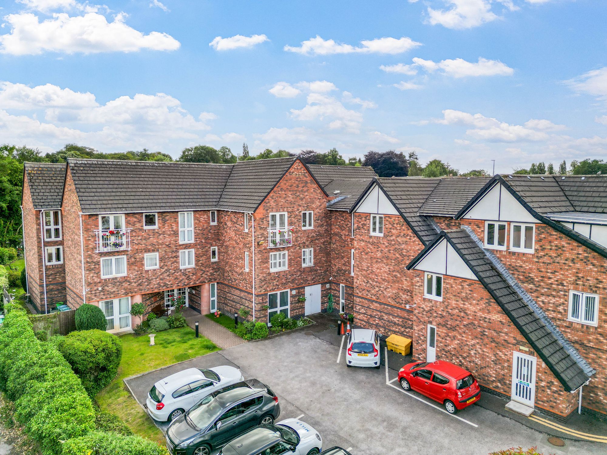 London Road, Stockton Heath, WA4