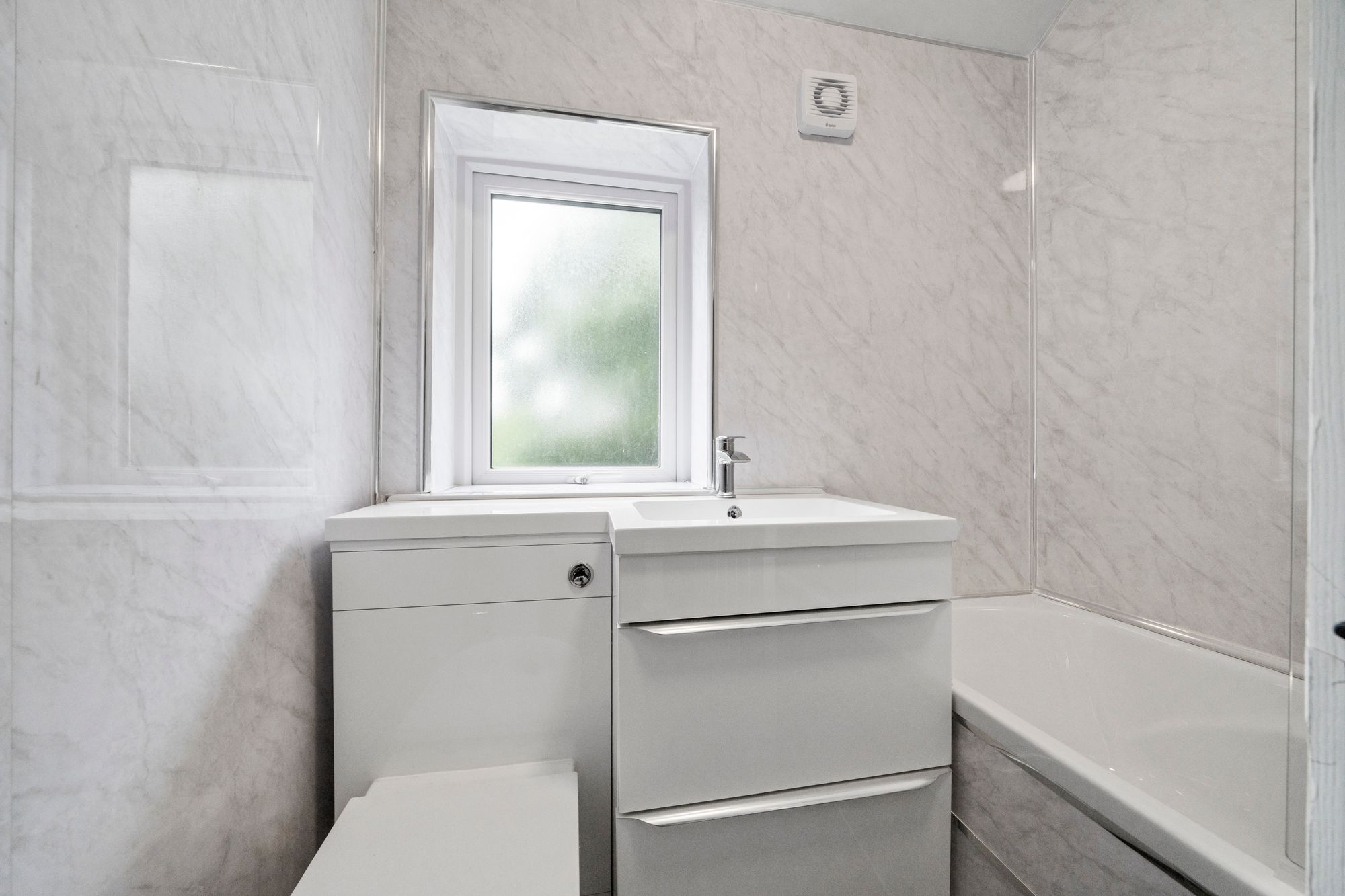 Clapgates Crescent, Warrington, WA5