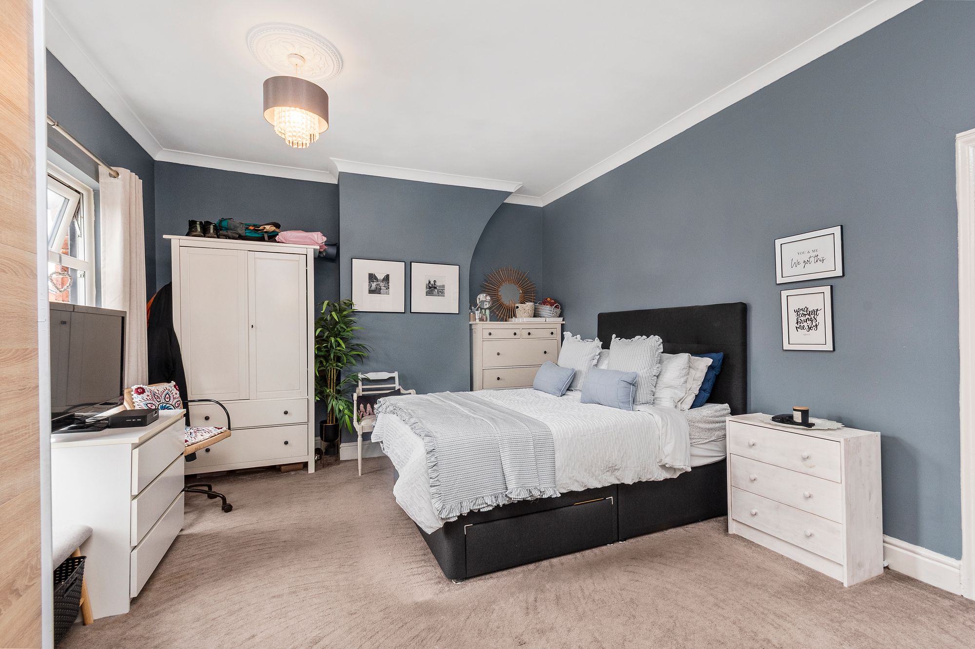 Dentons Green Lane, Dentons Green, WA10
